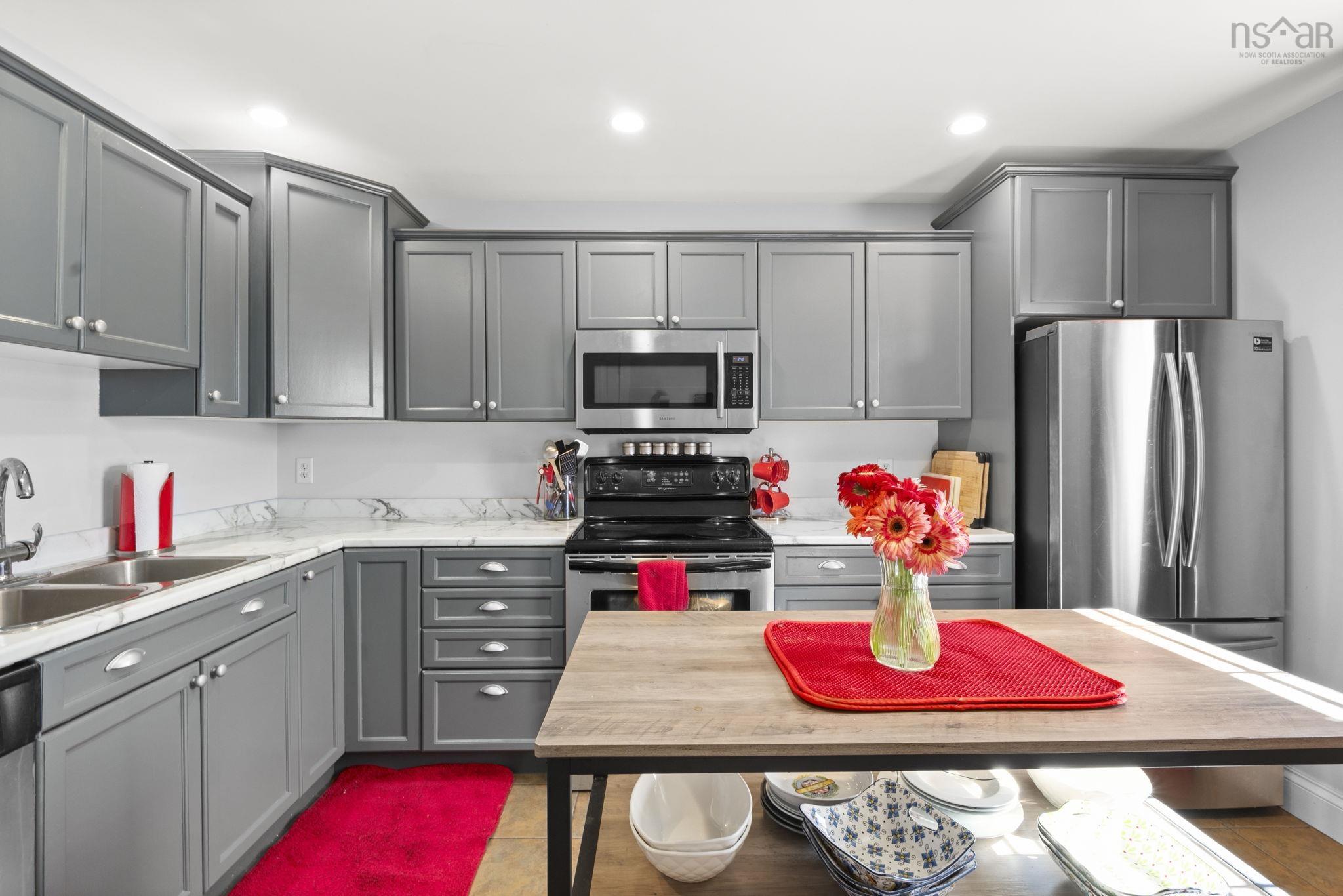 25 Middle Street, Dartmouth, NS (MLS 202602054)