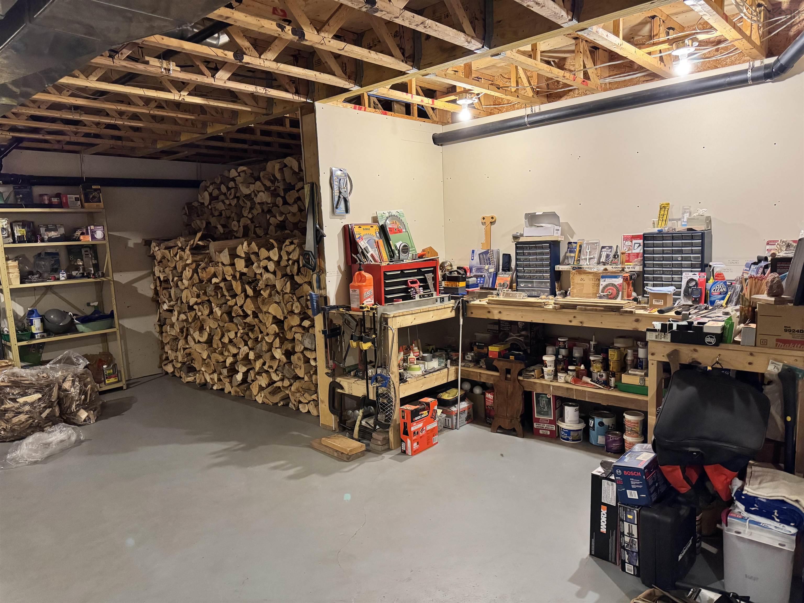 $635,000.00: 28 Glenabbey Drive, Murray Siding