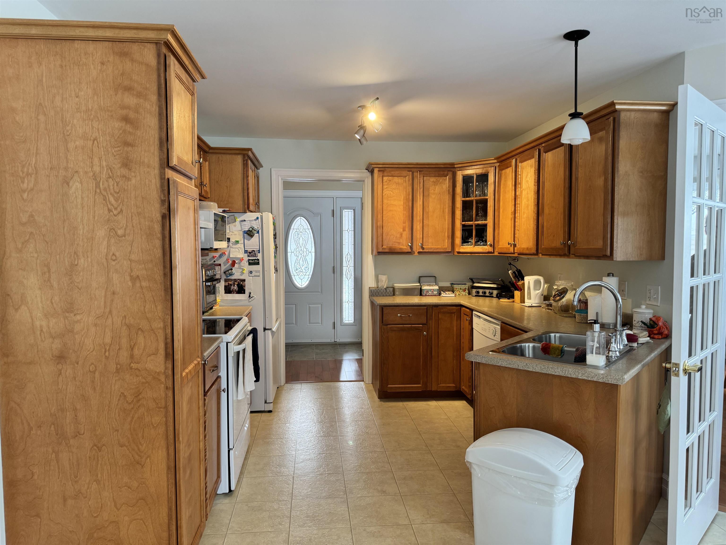 $635,000.00: 28 Glenabbey Drive, Murray Siding