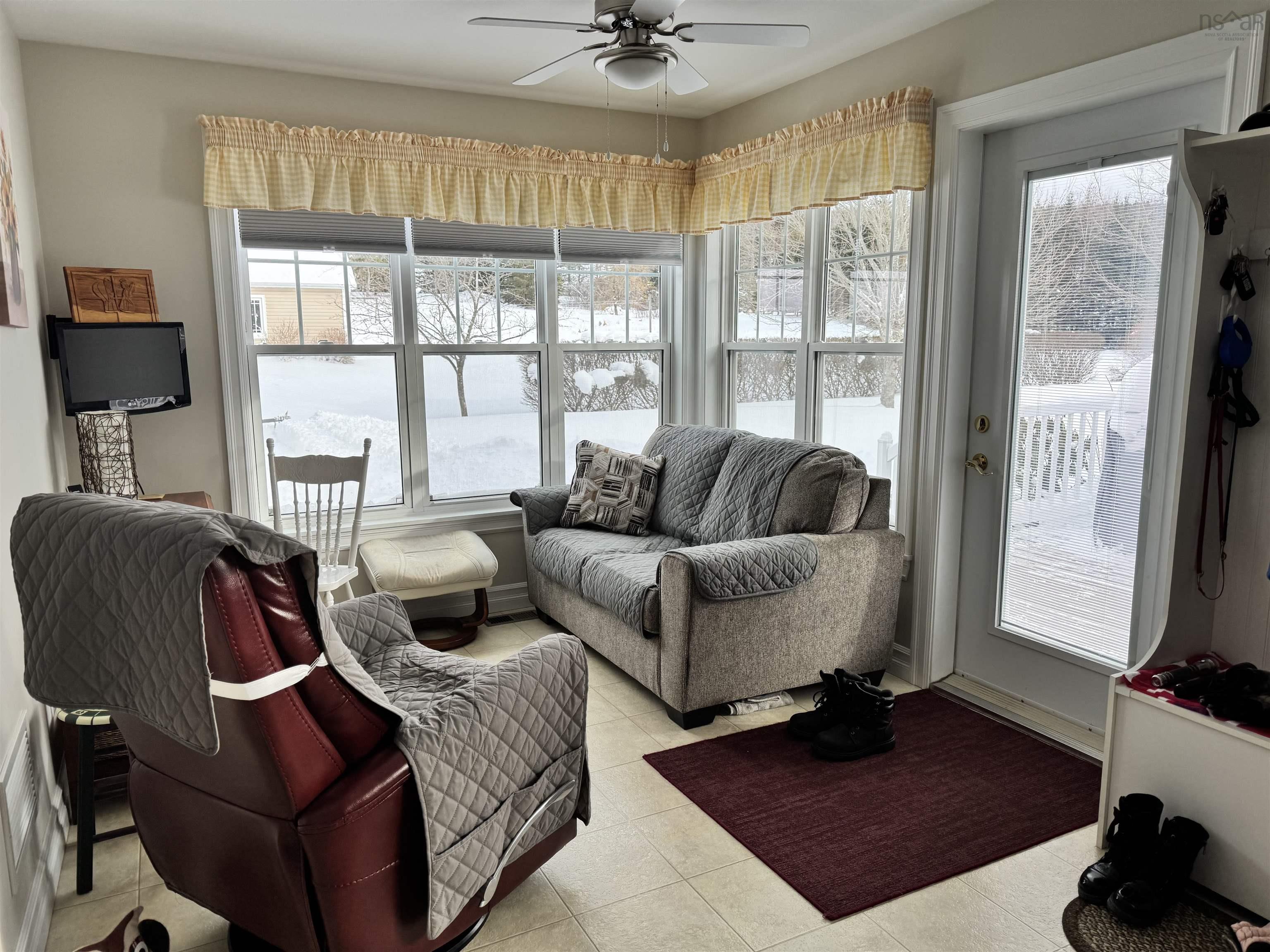 $635,000.00: 28 Glenabbey Drive, Murray Siding