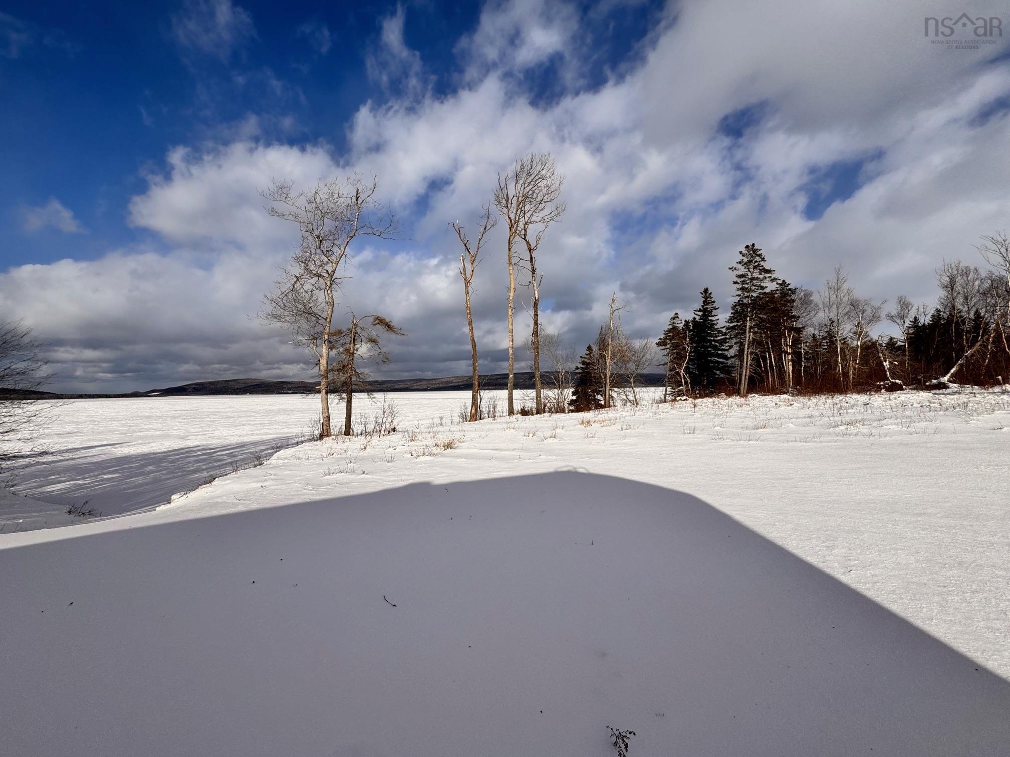 $329,000.00: 941 West Lake Ainslie Road, West Lake Ainslie