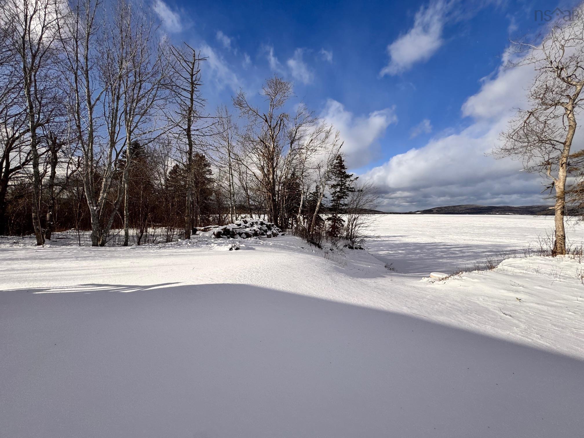 $329,000.00: 941 West Lake Ainslie Road, West Lake Ainslie