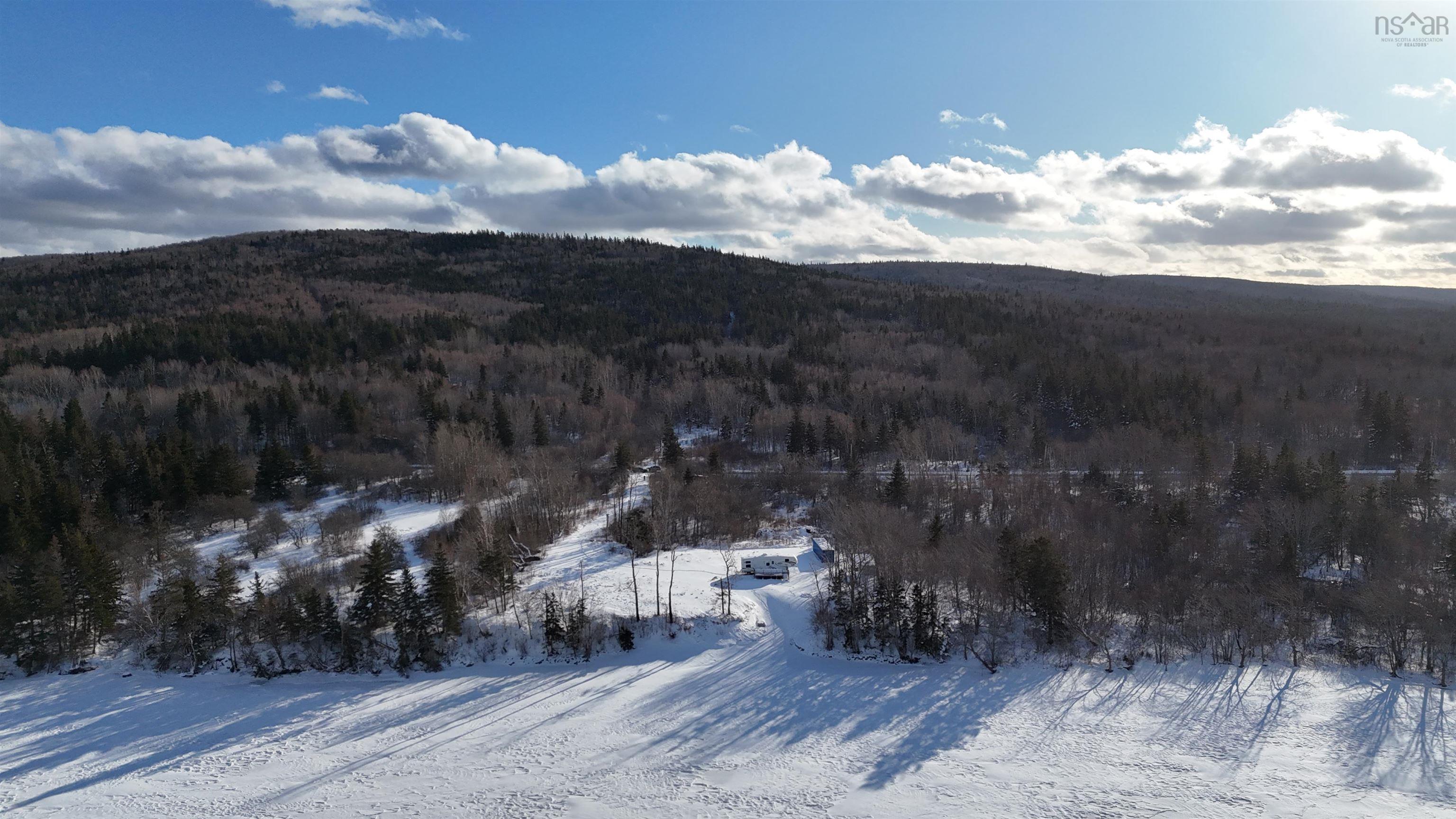 $329,000.00: 941 West Lake Ainslie Road, West Lake Ainslie