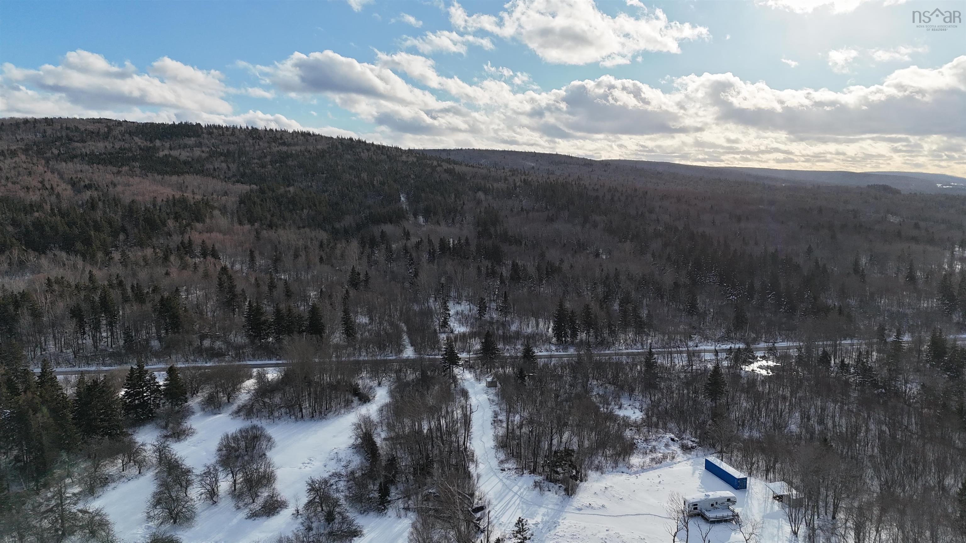 $329,000.00: 941 West Lake Ainslie Road, West Lake Ainslie