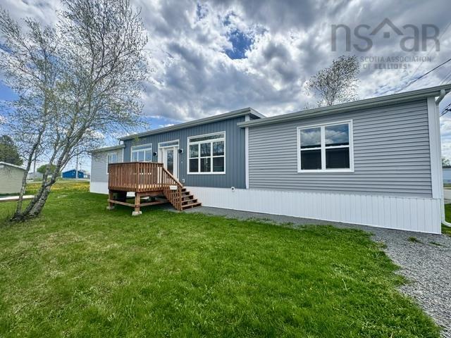 16 Christopher Avenue, Mount Uniacke, NS (MLS 202602063)