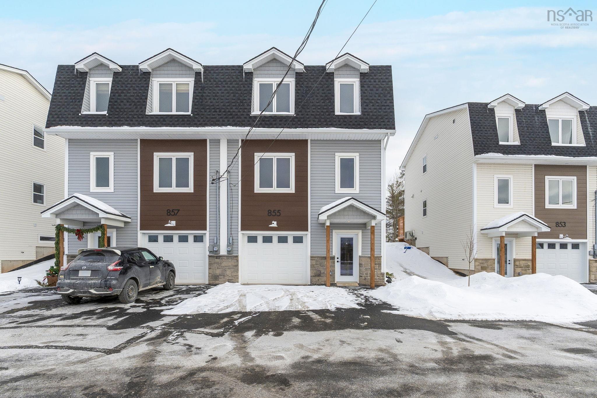 $529,900.00: 855 Highway 2, Elmsdale