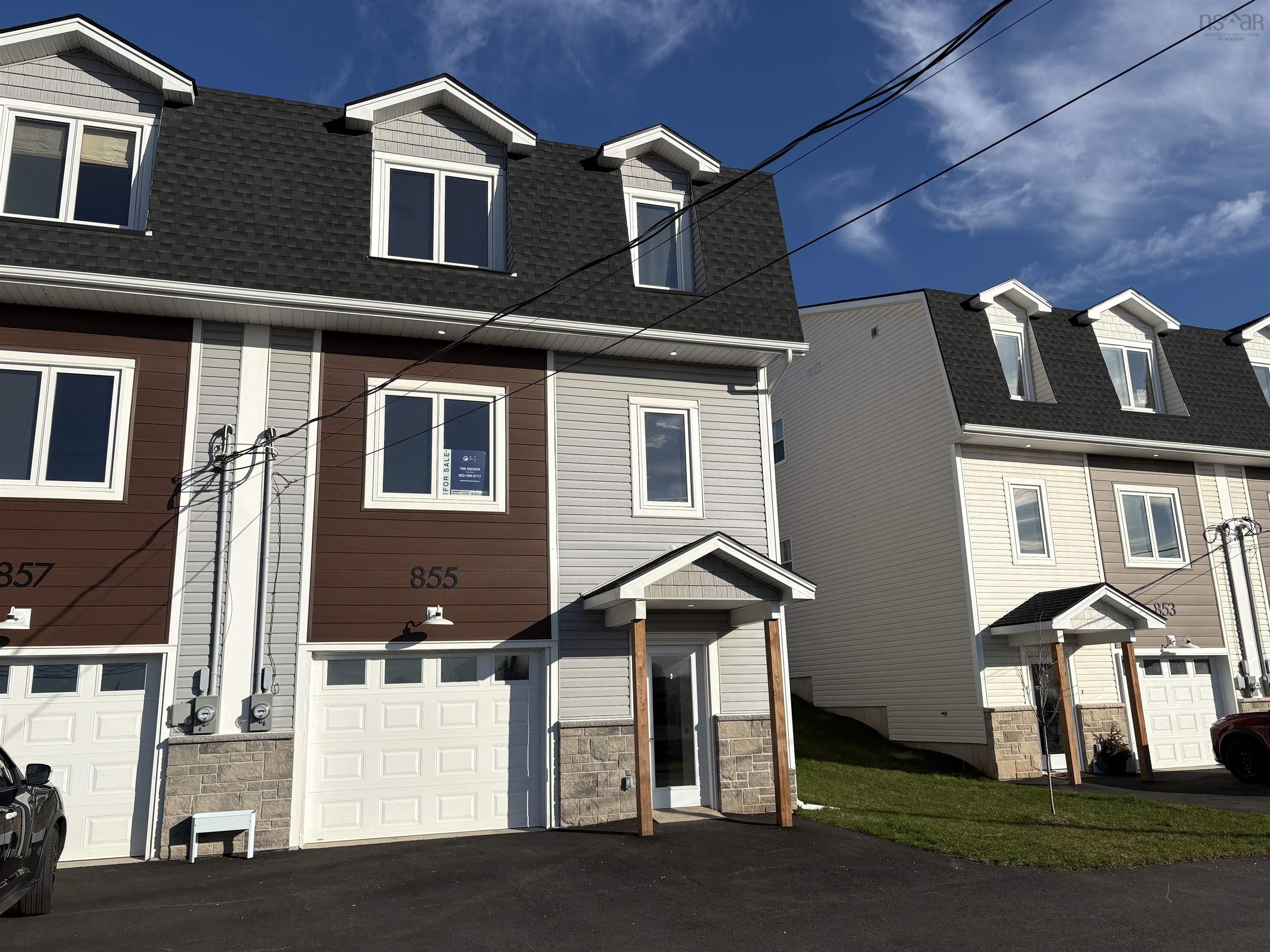 $519,900.00: 855 Highway 2, Elmsdale