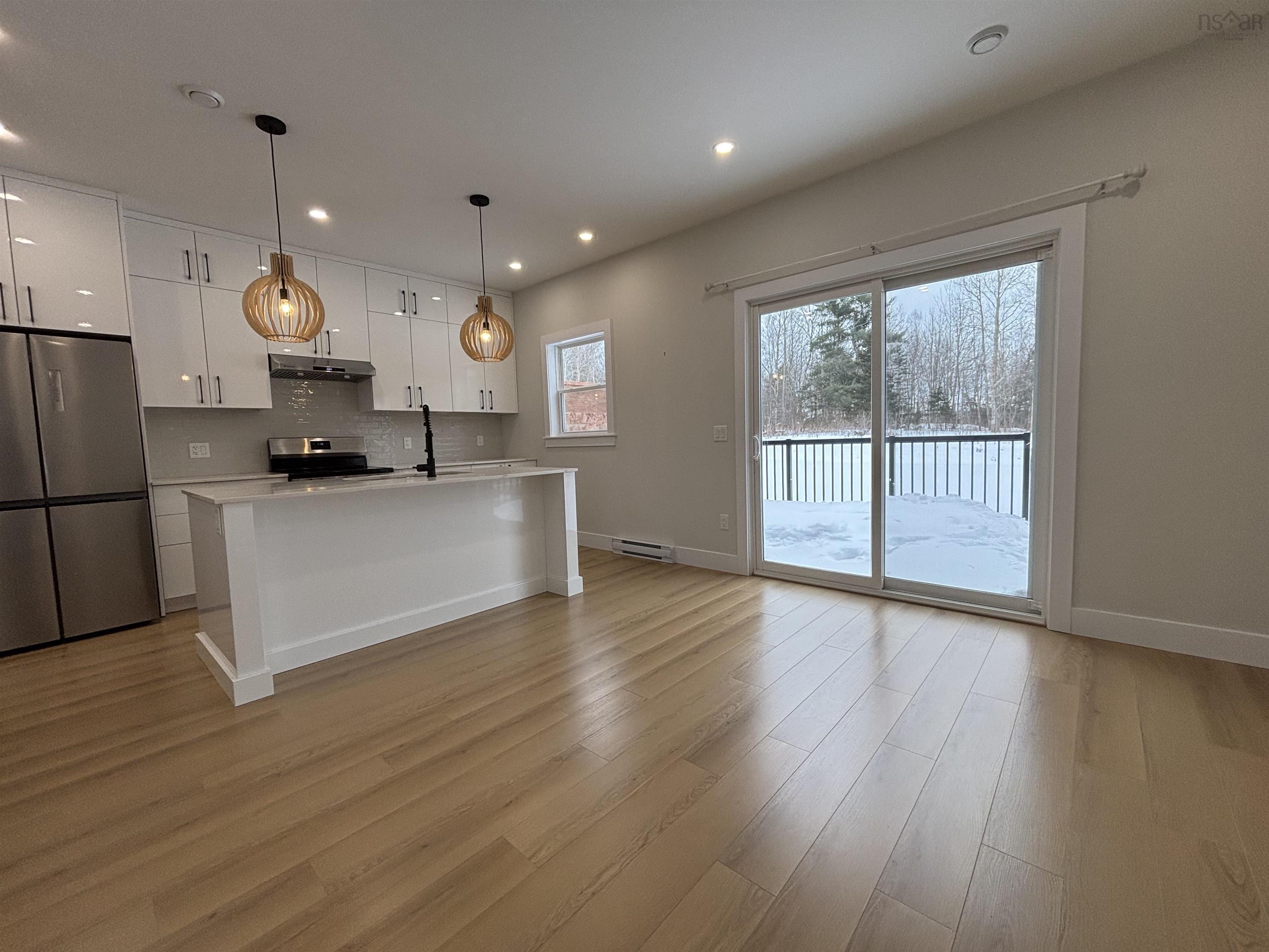 $539,900.00: 855 Highway 2, Elmsdale