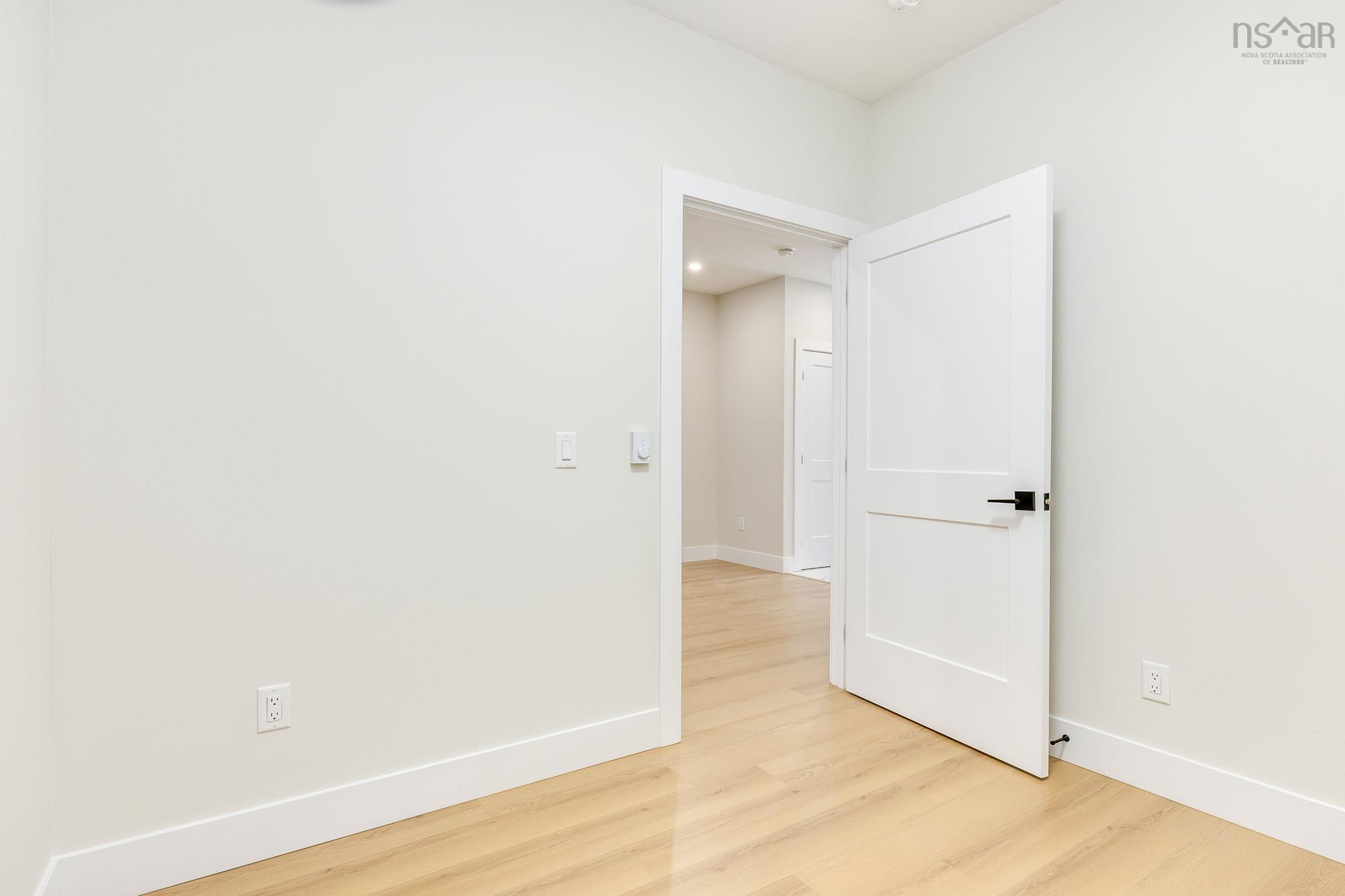 $529,900.00: 855 Highway 2, Elmsdale