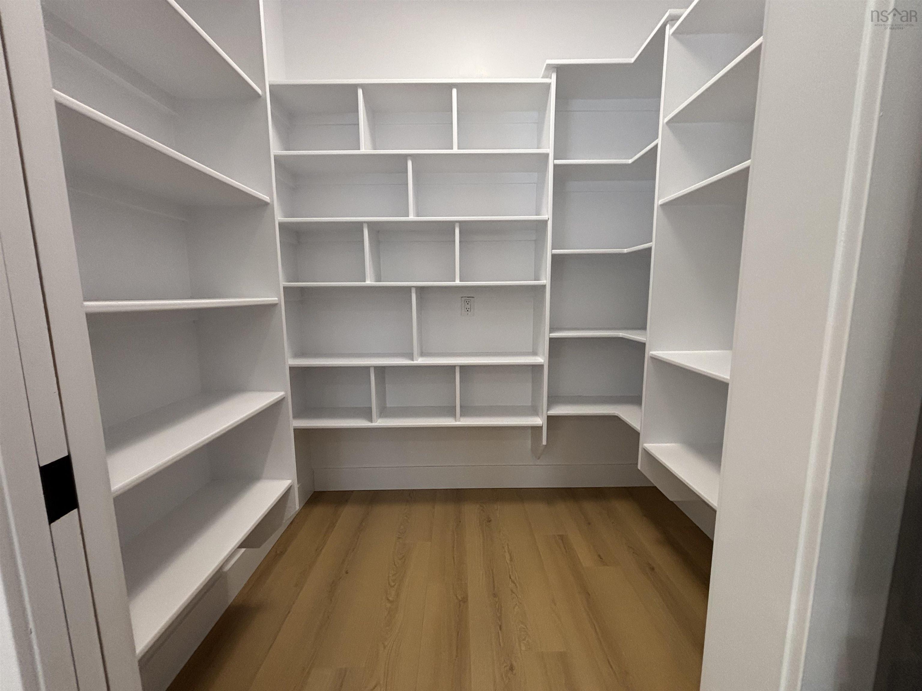 $539,900.00: 855 Highway 2, Elmsdale