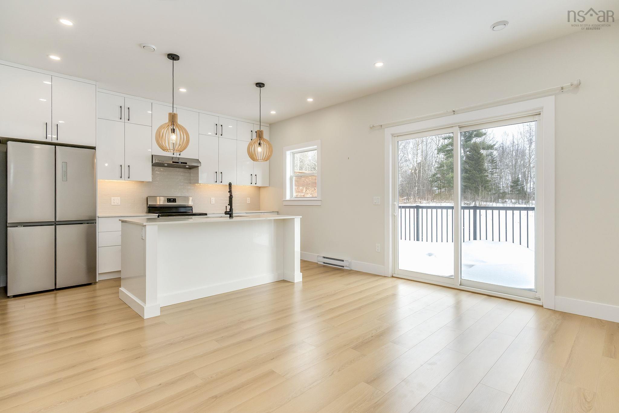 $519,900.00: 855 Highway 2, Elmsdale