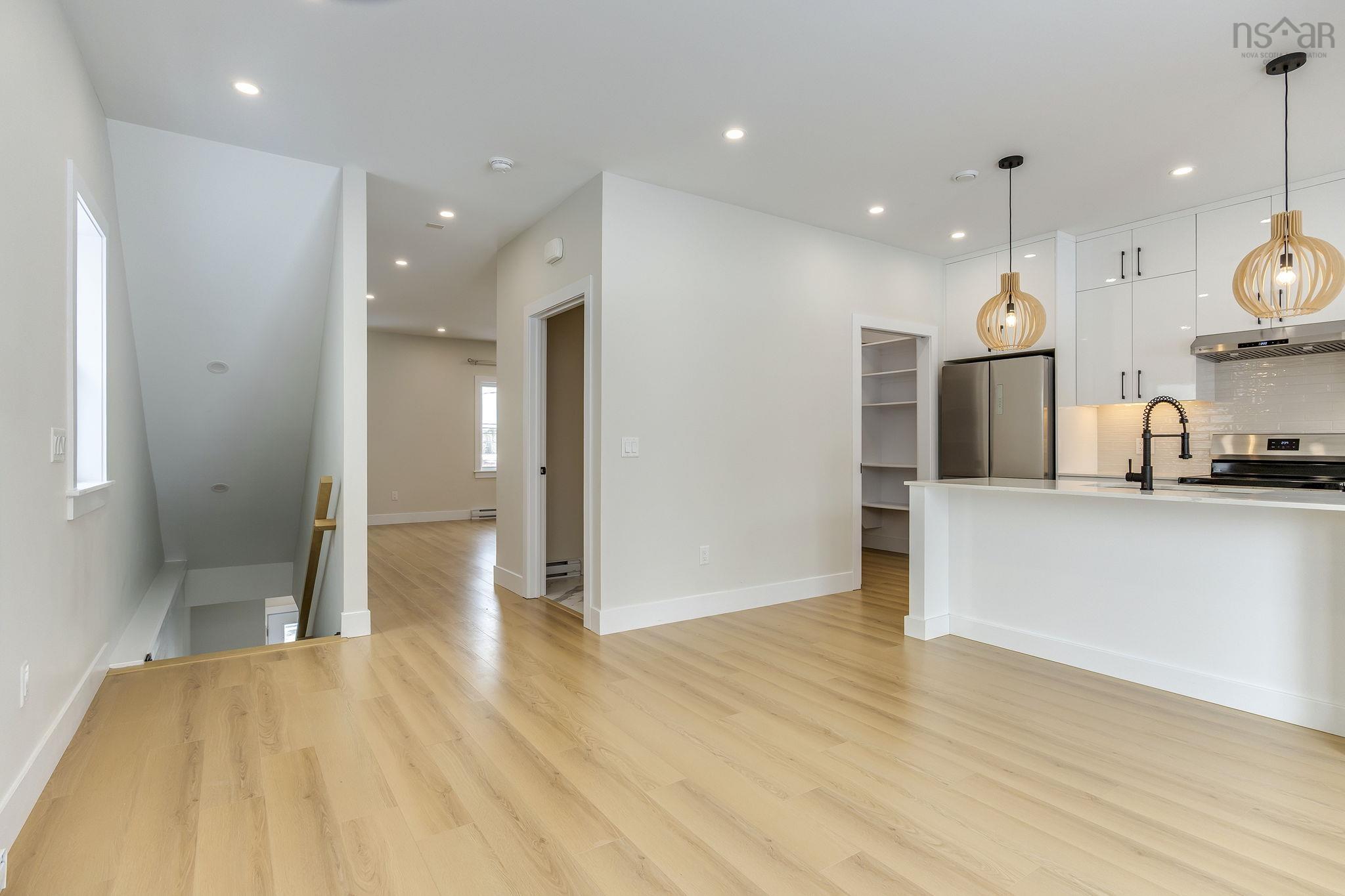 $529,900.00: 855 Highway 2, Elmsdale