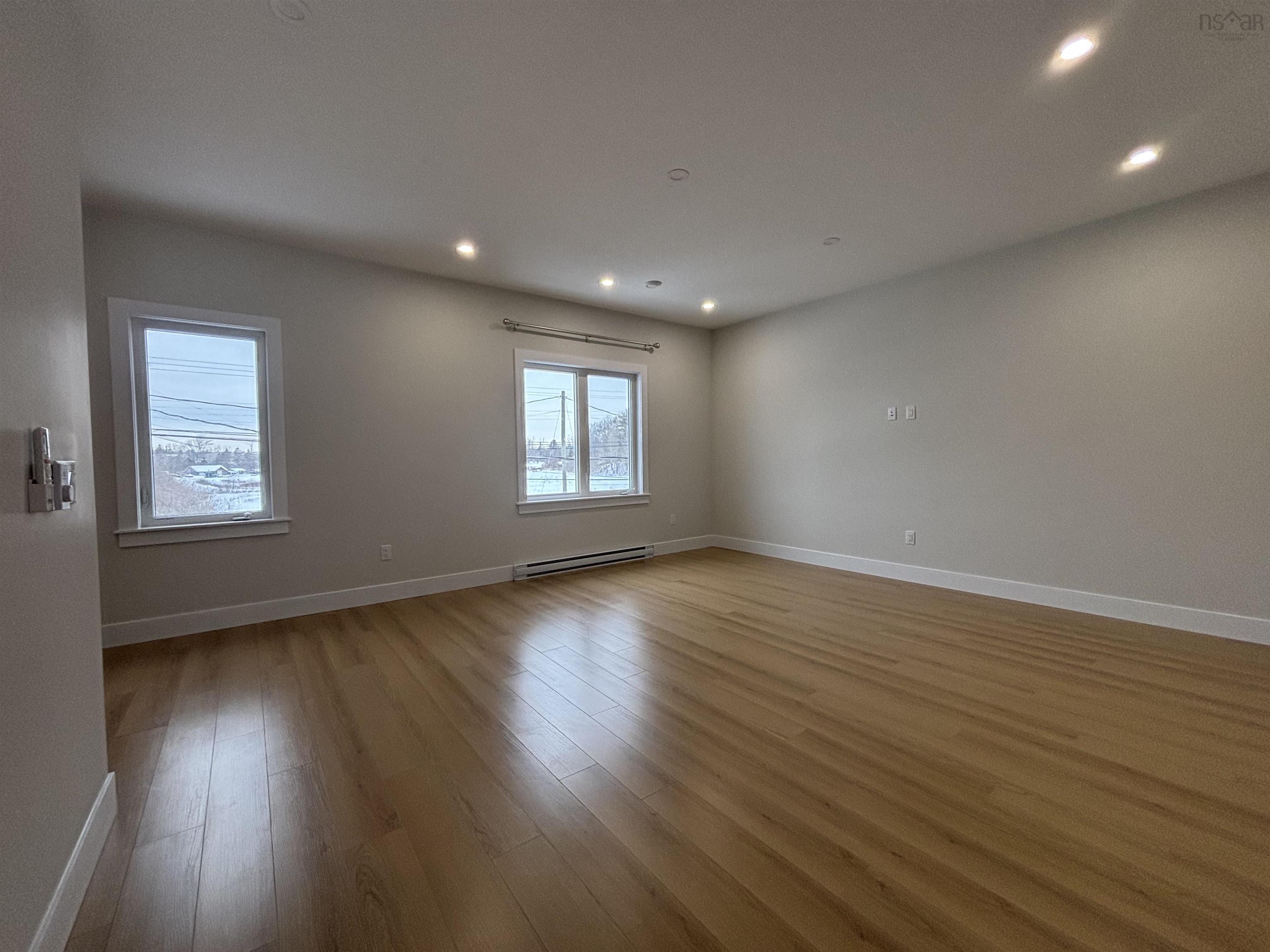 $539,900.00: 855 Highway 2, Elmsdale