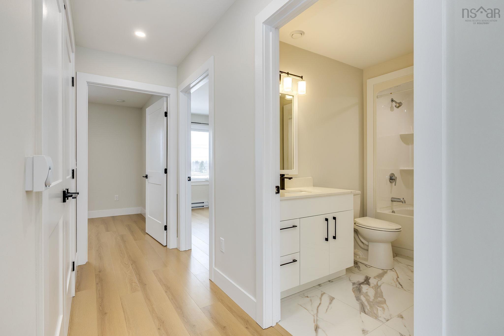 $529,900.00: 855 Highway 2, Elmsdale