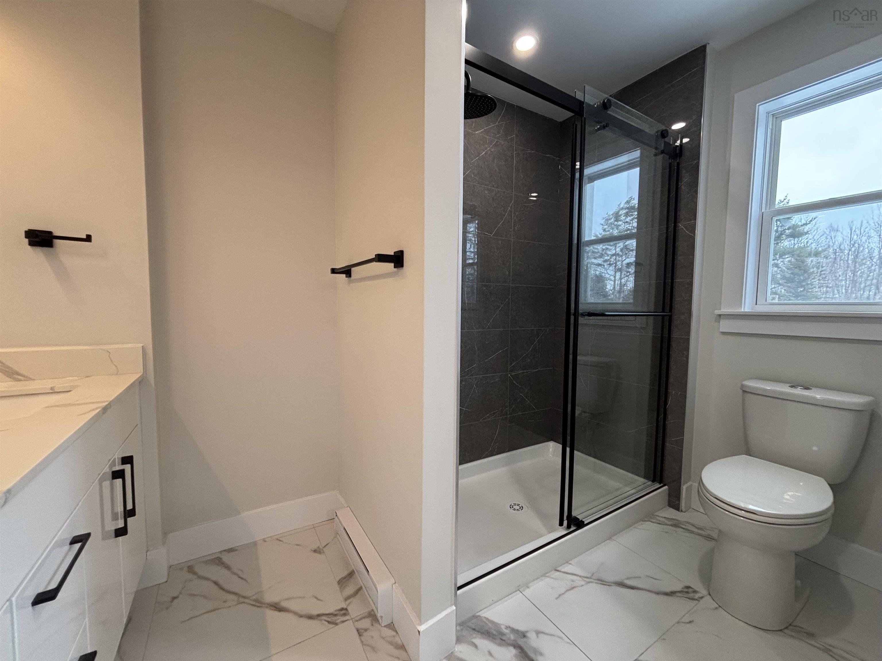 $539,900.00: 855 Highway 2, Elmsdale