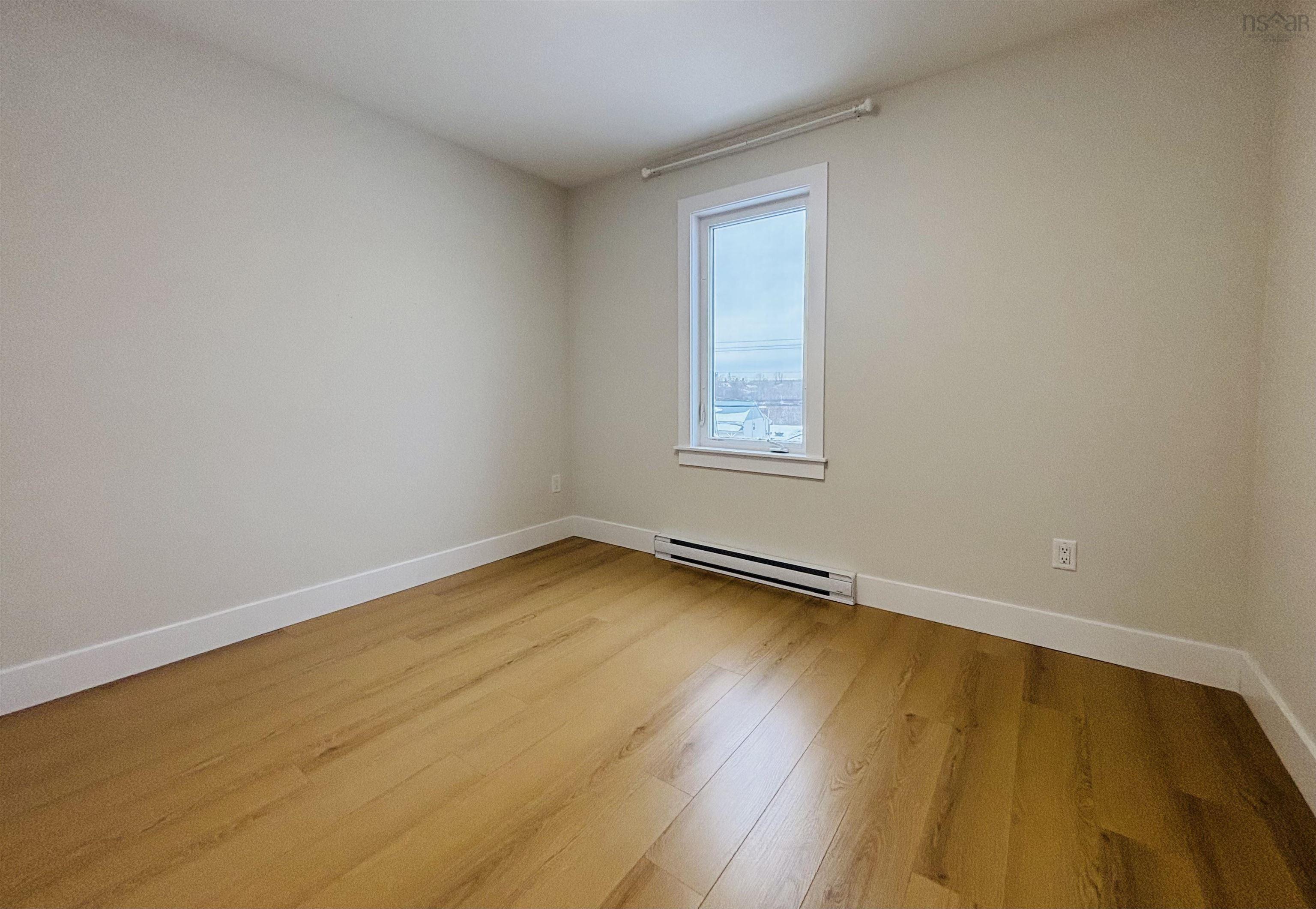 $539,900.00: 855 Highway 2, Elmsdale