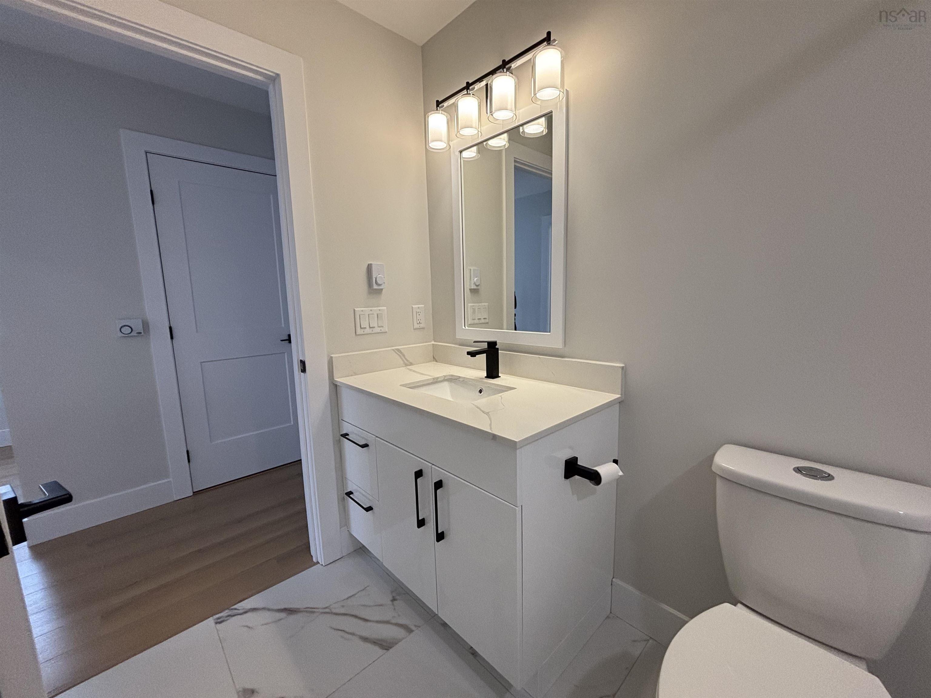 $539,900.00: 855 Highway 2, Elmsdale