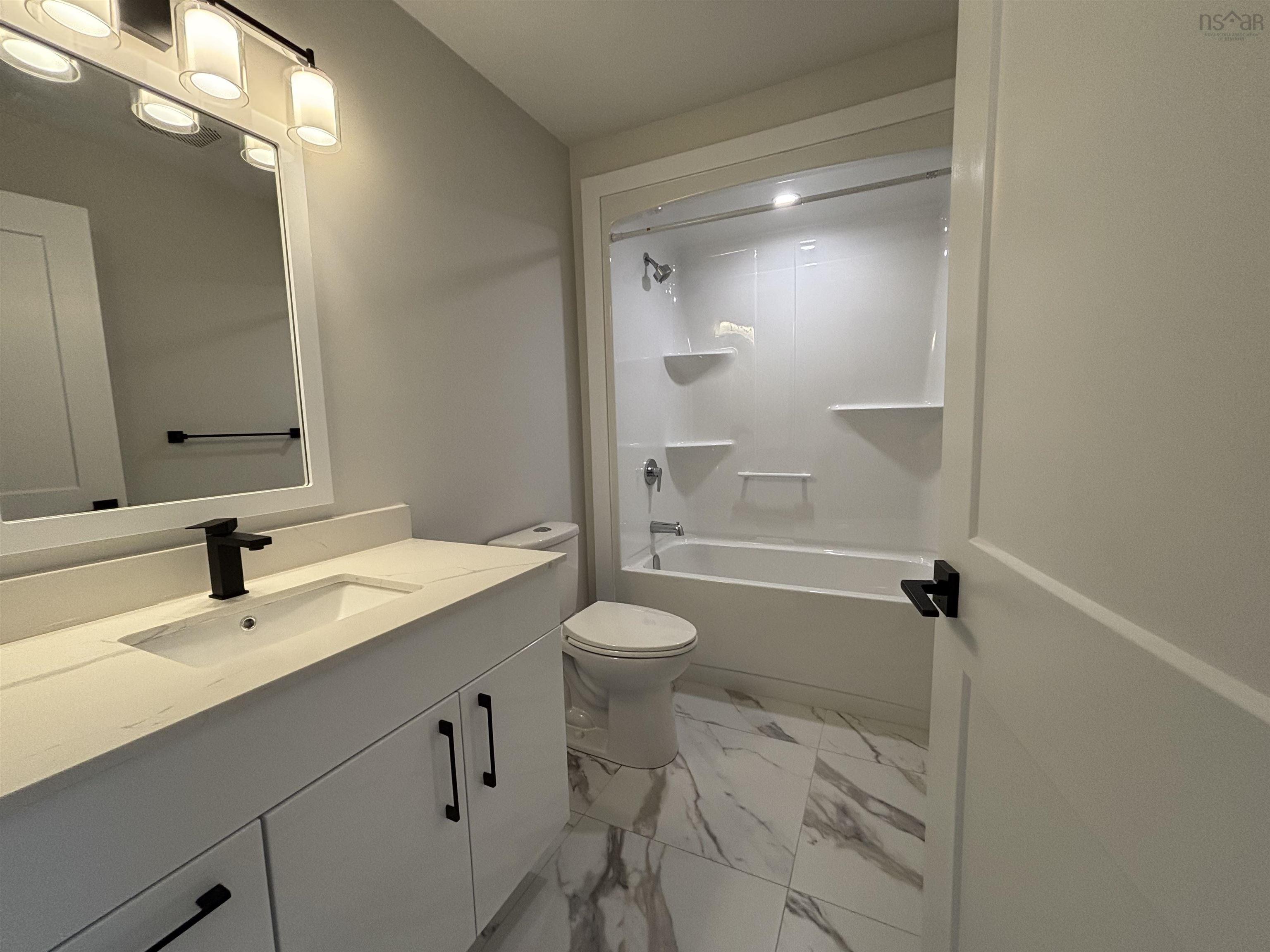 $539,900.00: 855 Highway 2, Elmsdale