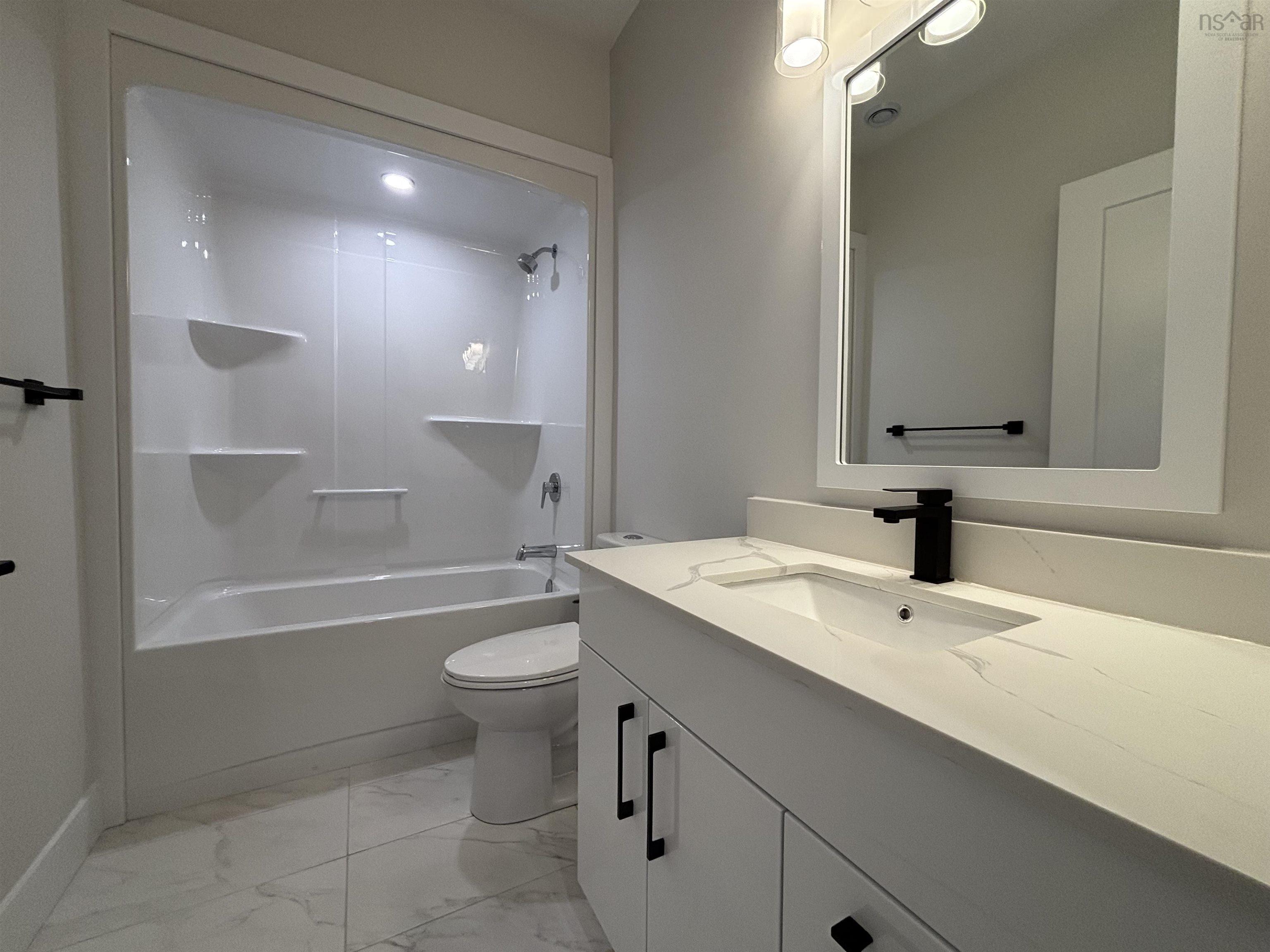 $539,900.00: 855 Highway 2, Elmsdale