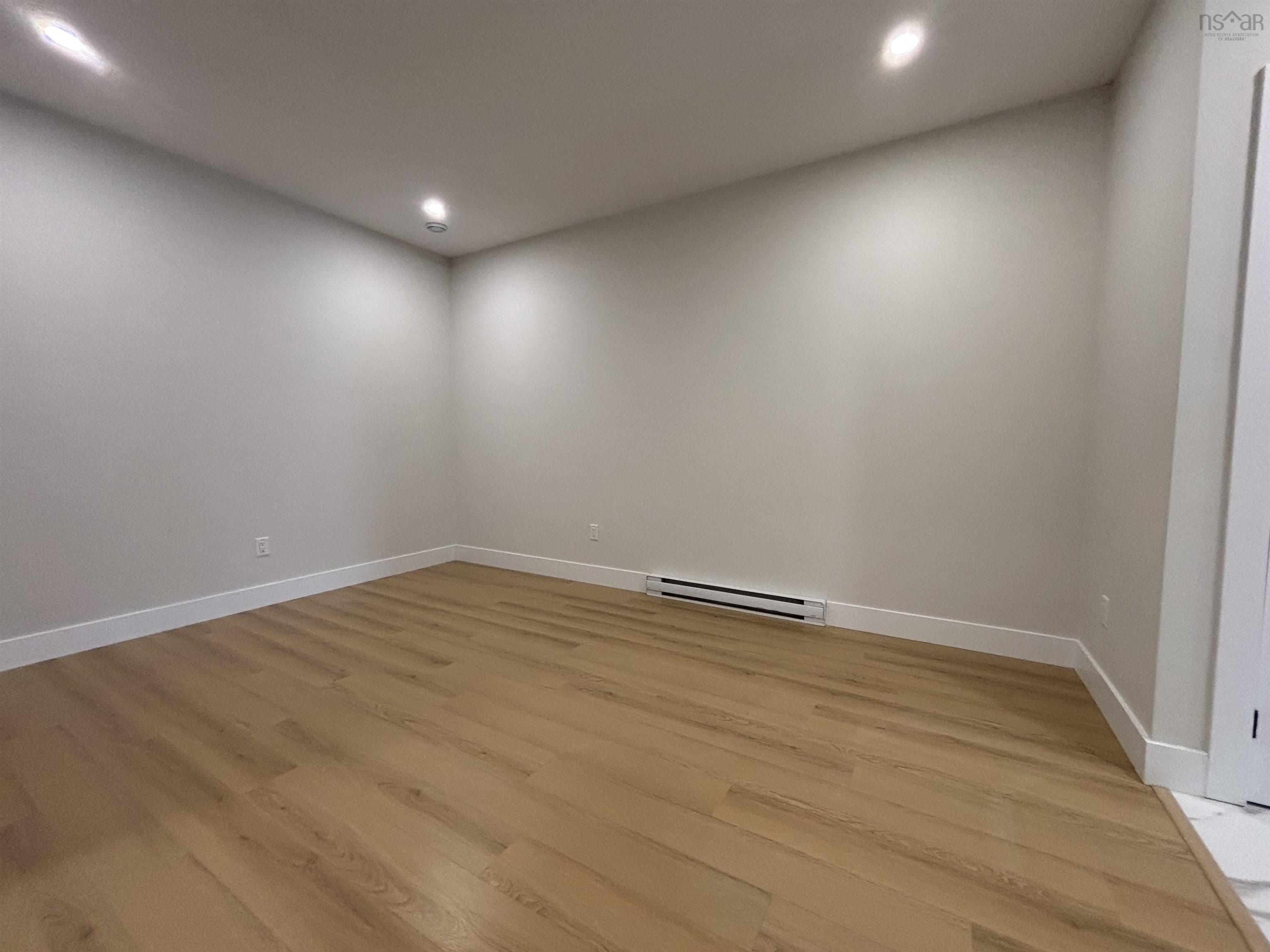 $539,900.00: 855 Highway 2, Elmsdale