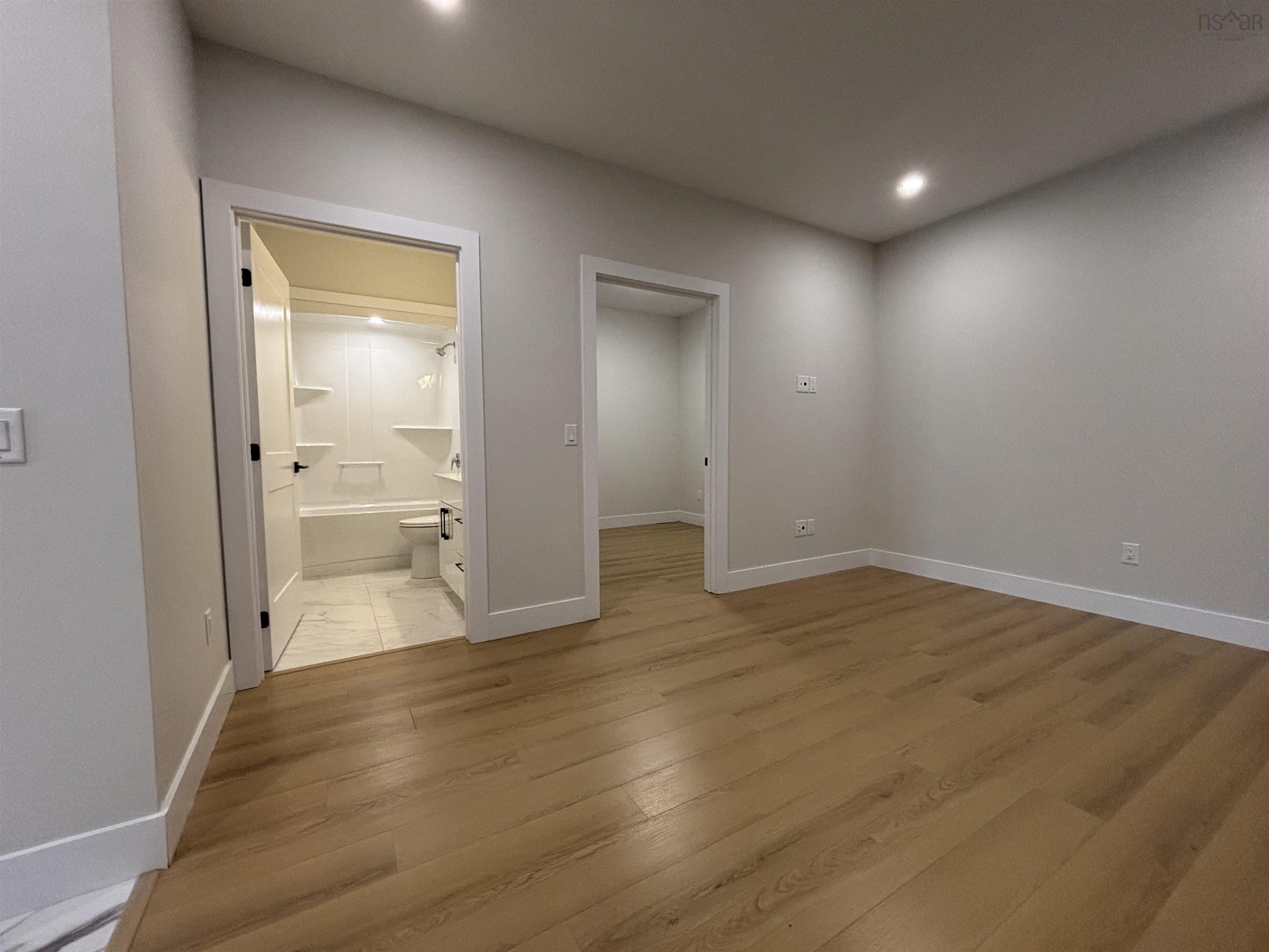 $539,900.00: 855 Highway 2, Elmsdale