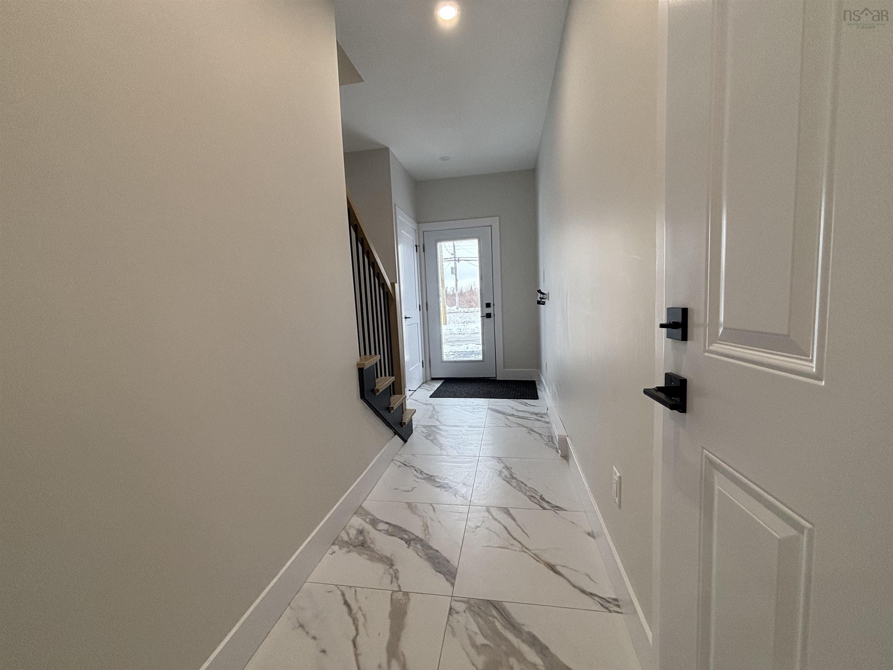 $539,900.00: 855 Highway 2, Elmsdale