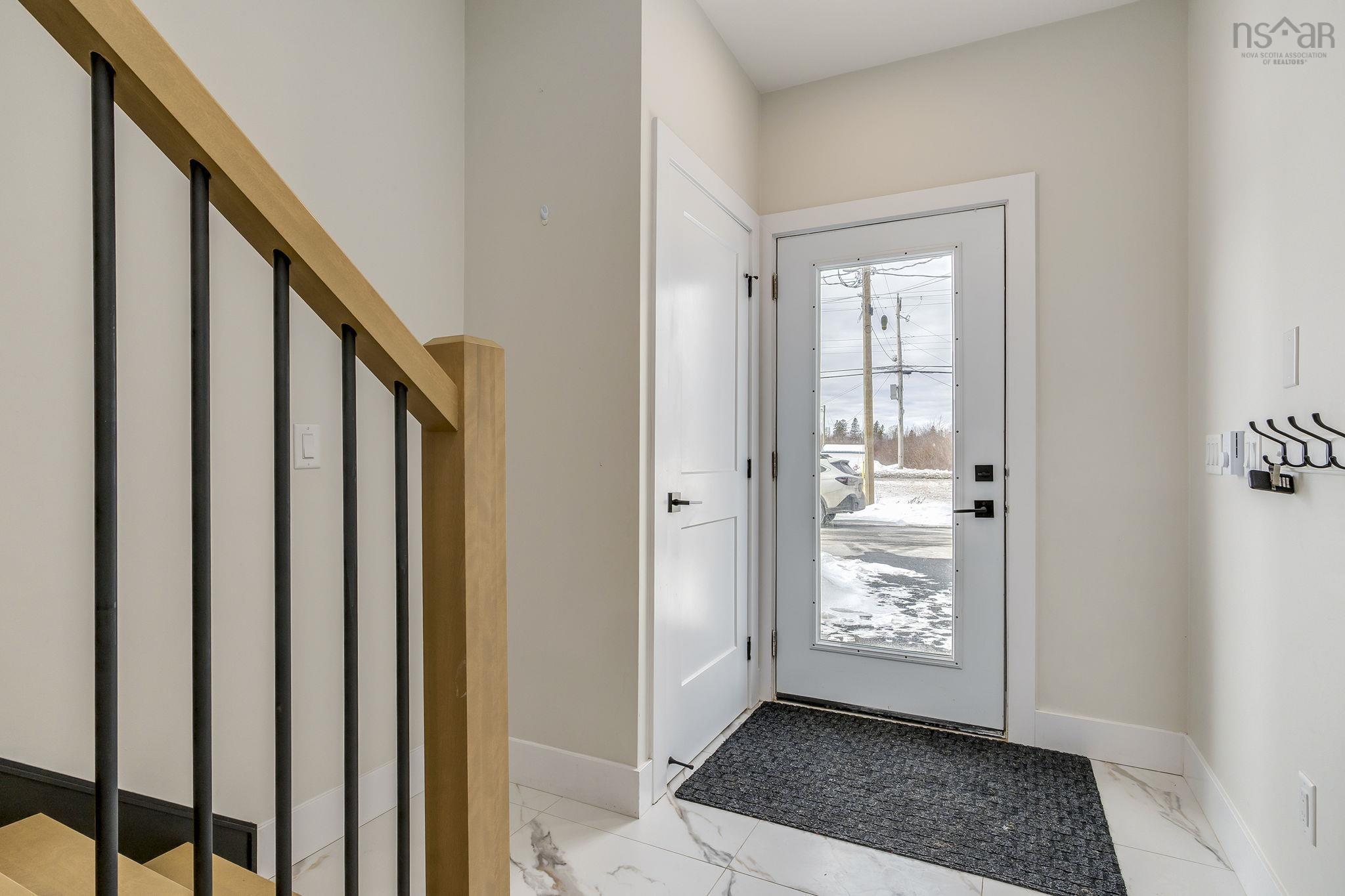 $519,900.00: 855 Highway 2, Elmsdale
