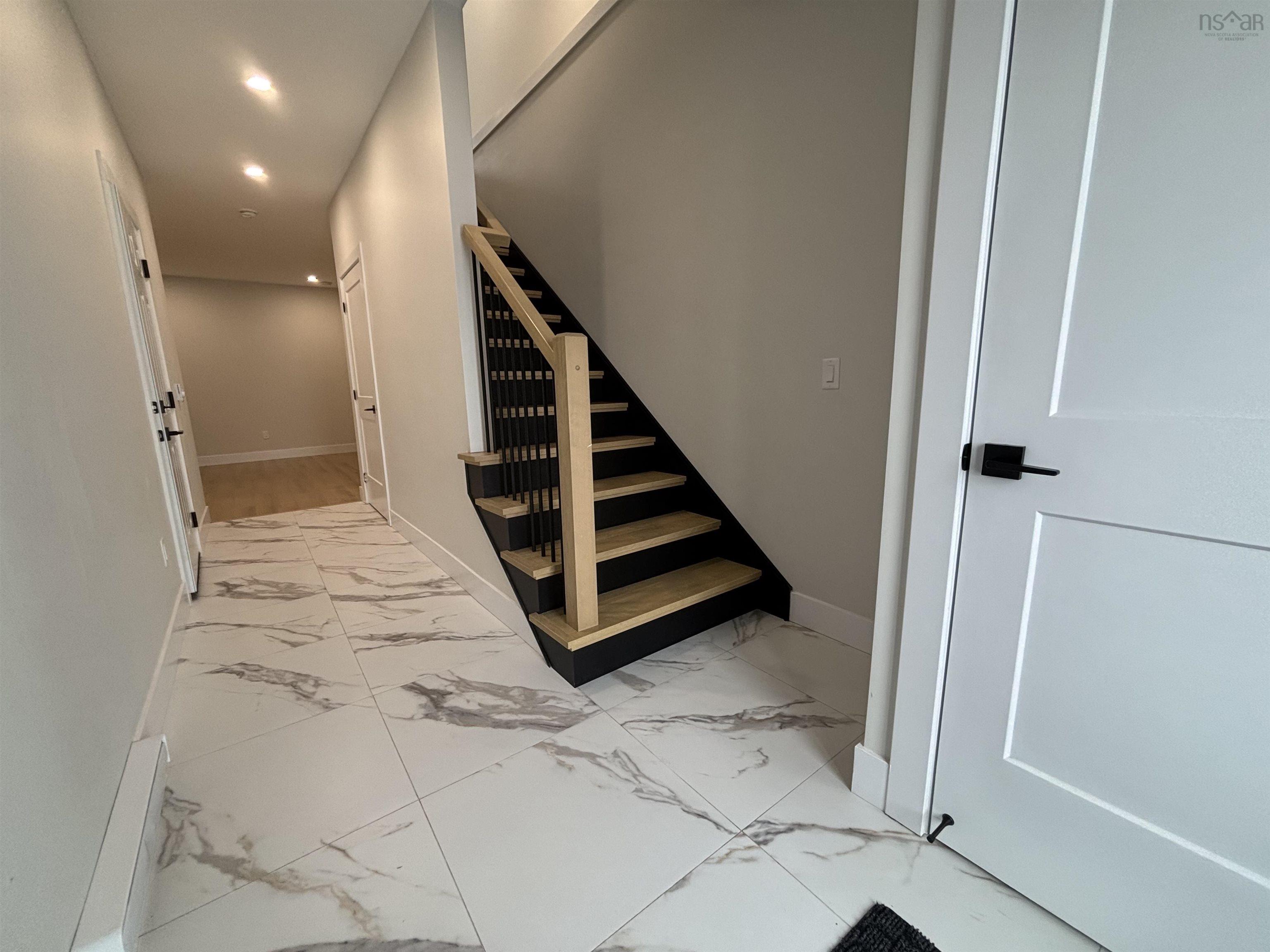 $539,900.00: 855 Highway 2, Elmsdale