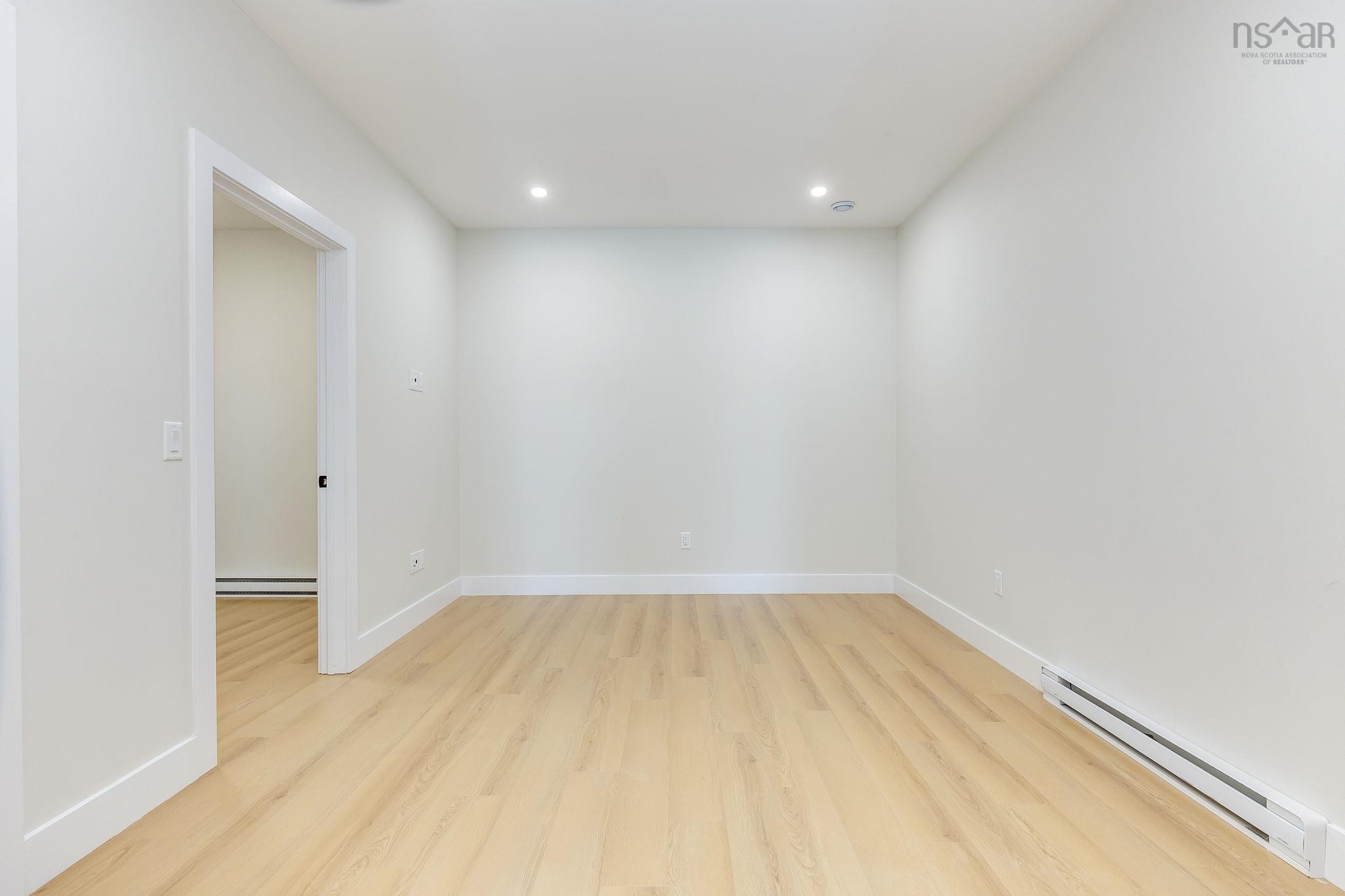 $529,900.00: 855 Highway 2, Elmsdale