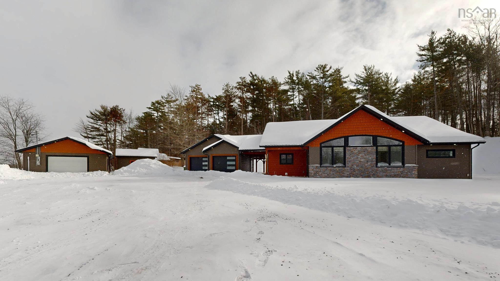 $735,000.00: 6672 Highway 1, Coldbrook