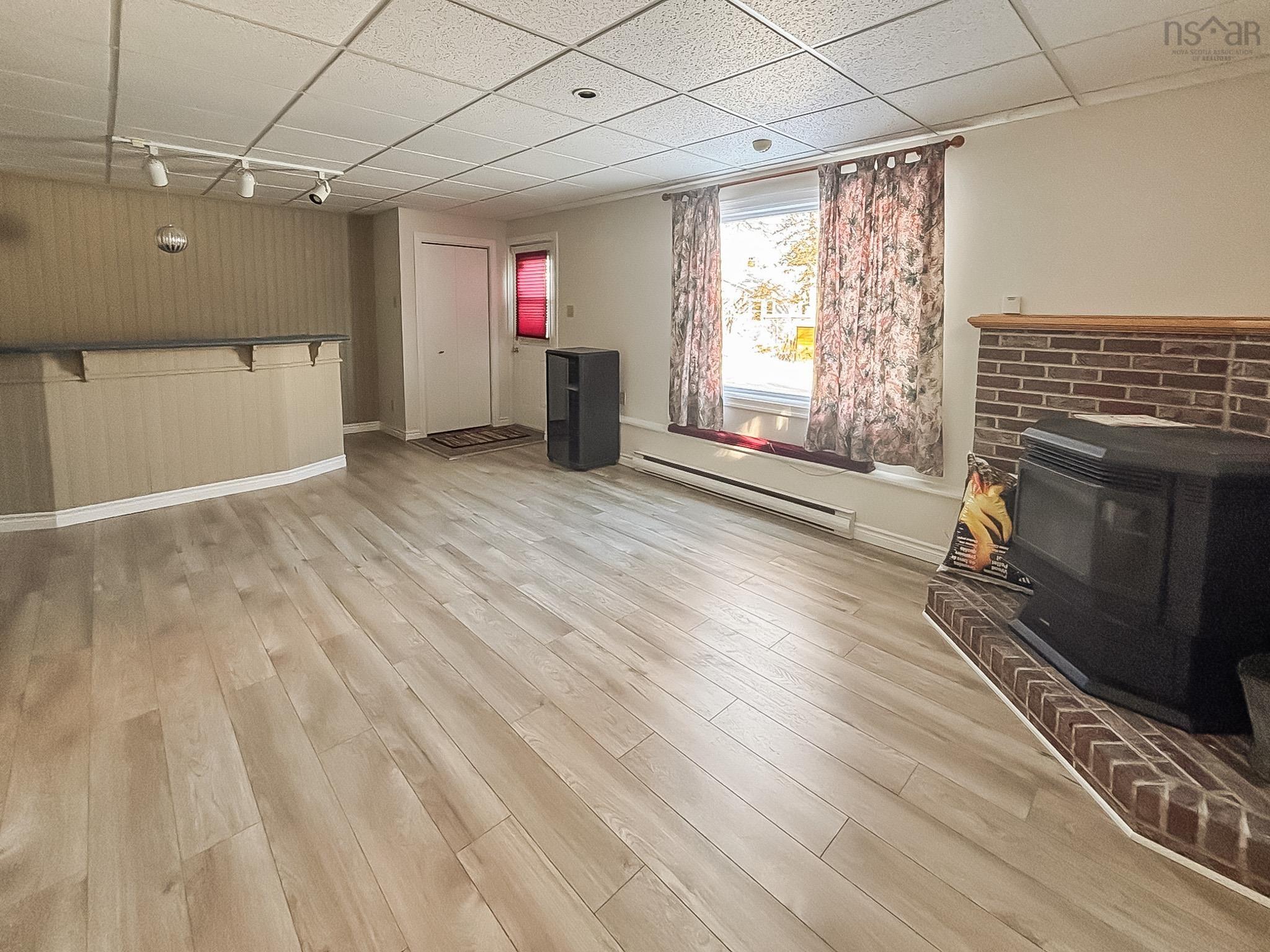 $349,900.00: 65 Walnut Street, Bridgewater