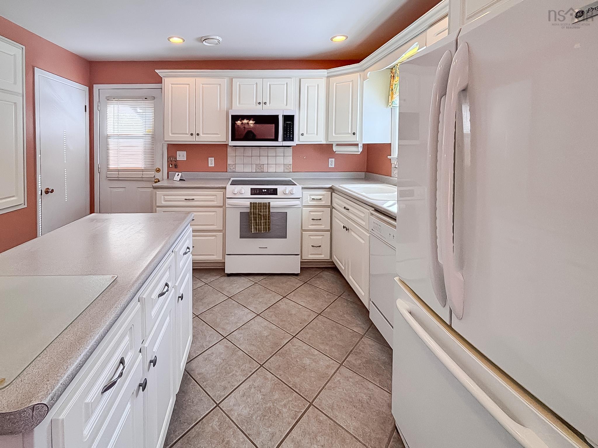 $349,900.00: 65 Walnut Street, Bridgewater