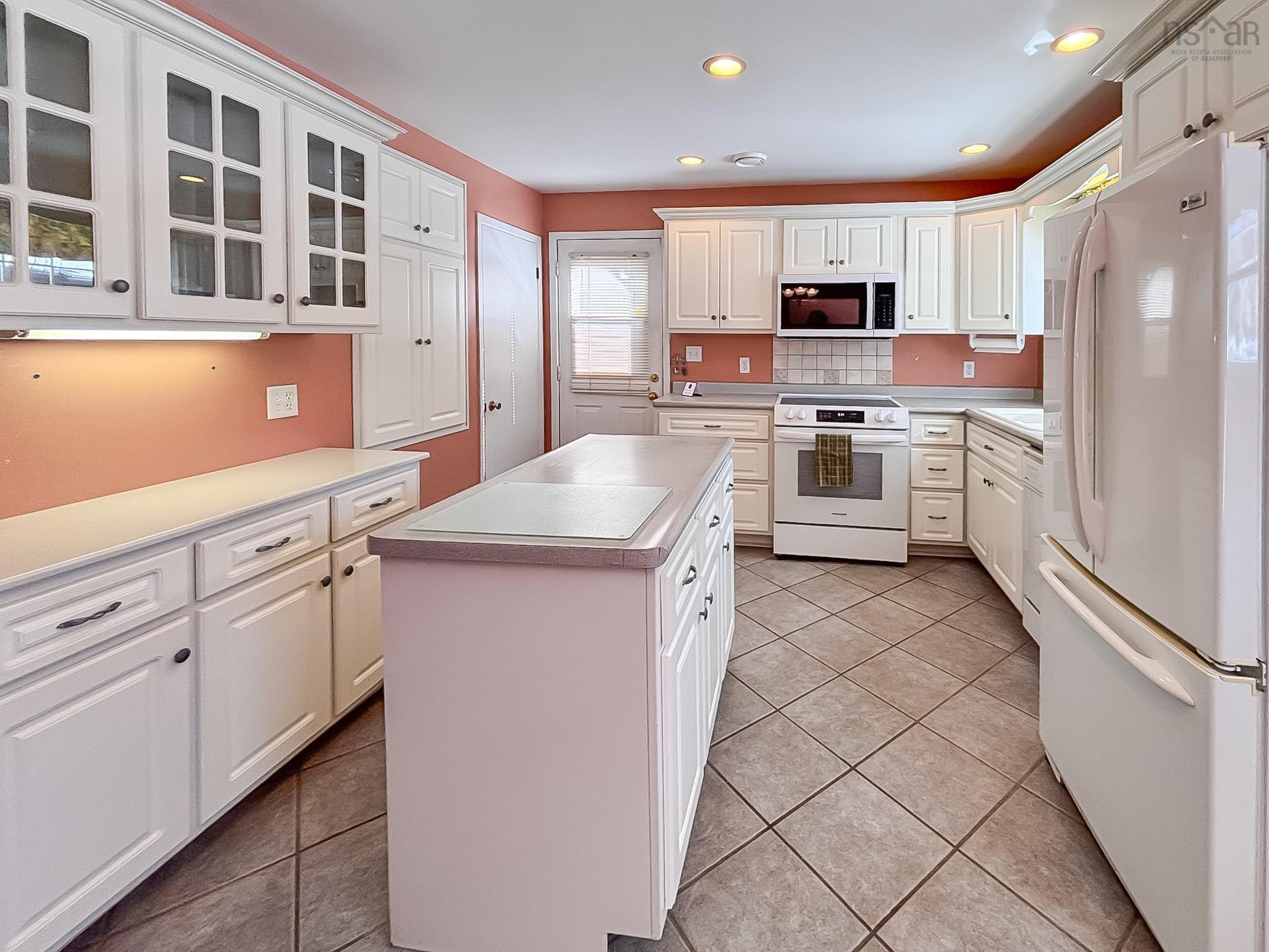 $349,900.00: 65 Walnut Street, Bridgewater