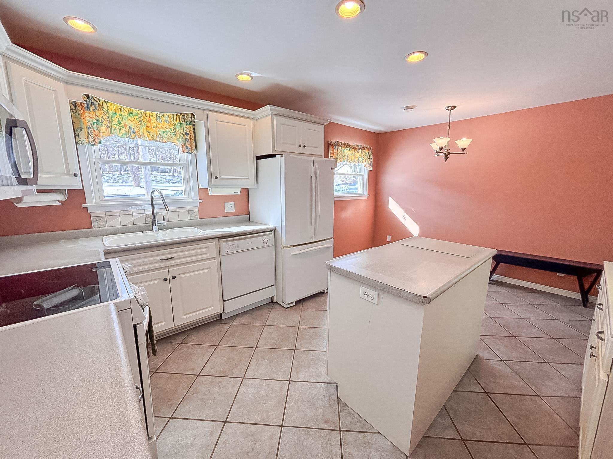 $349,900.00: 65 Walnut Street, Bridgewater