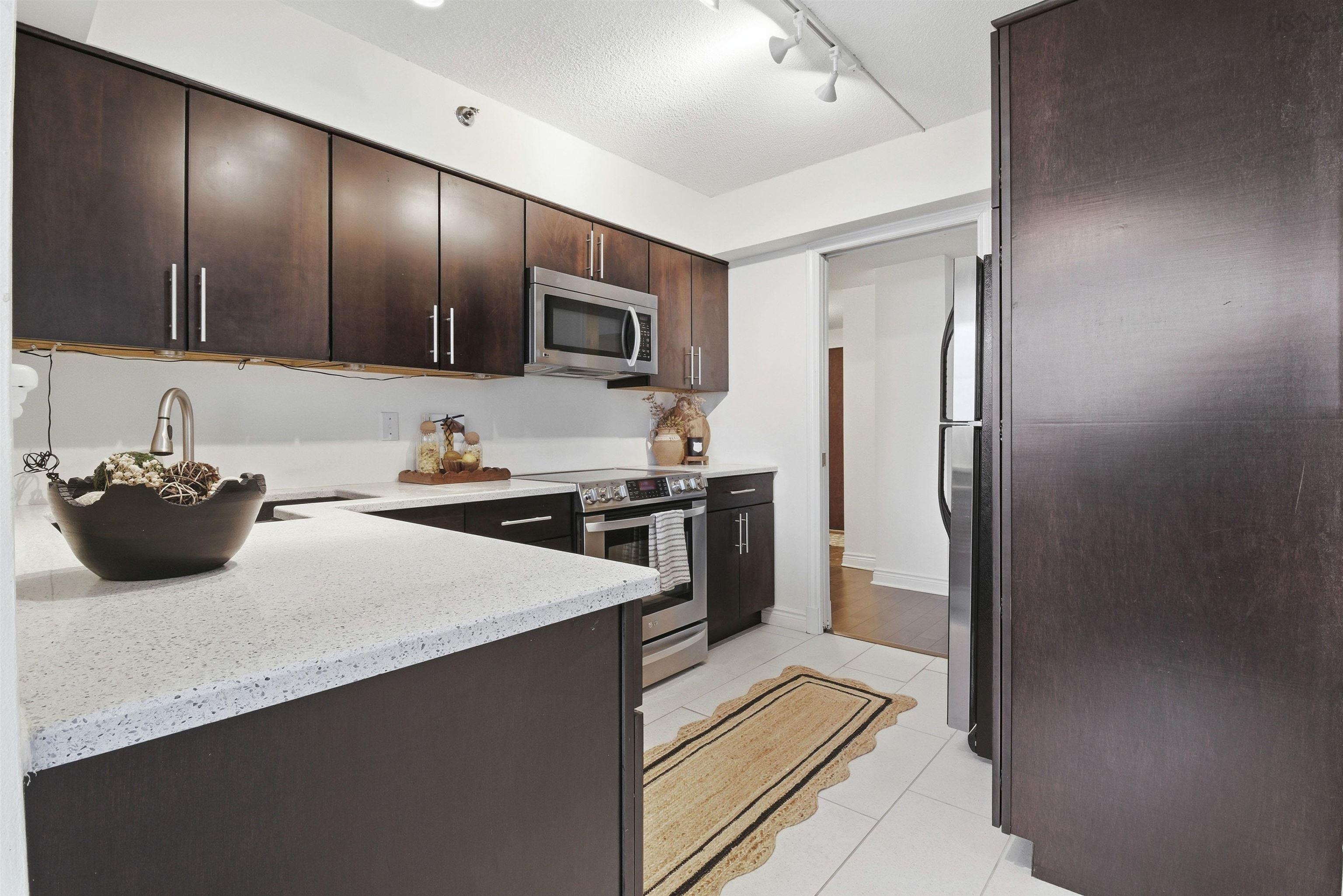 $620,000.00: 301 5530 Artillery Place, Halifax