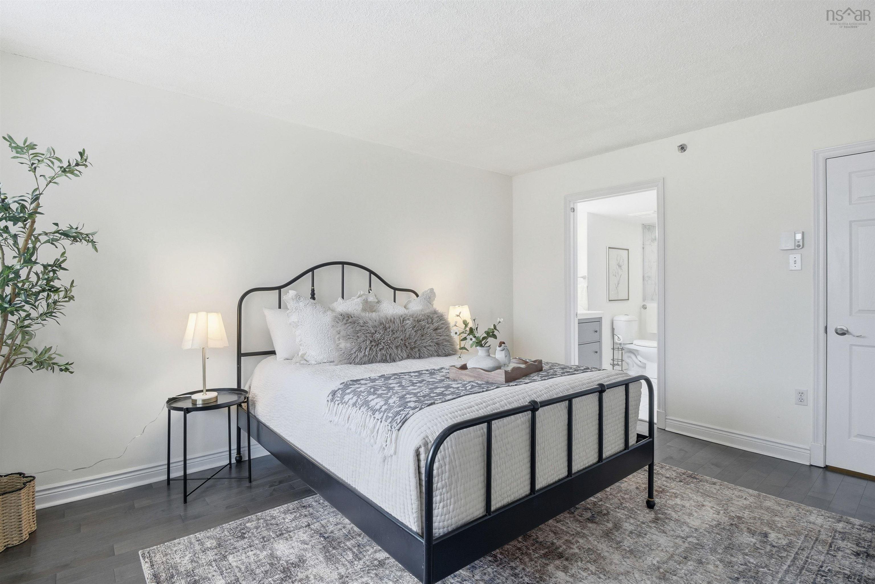 $620,000.00: 301 5530 Artillery Place, Halifax