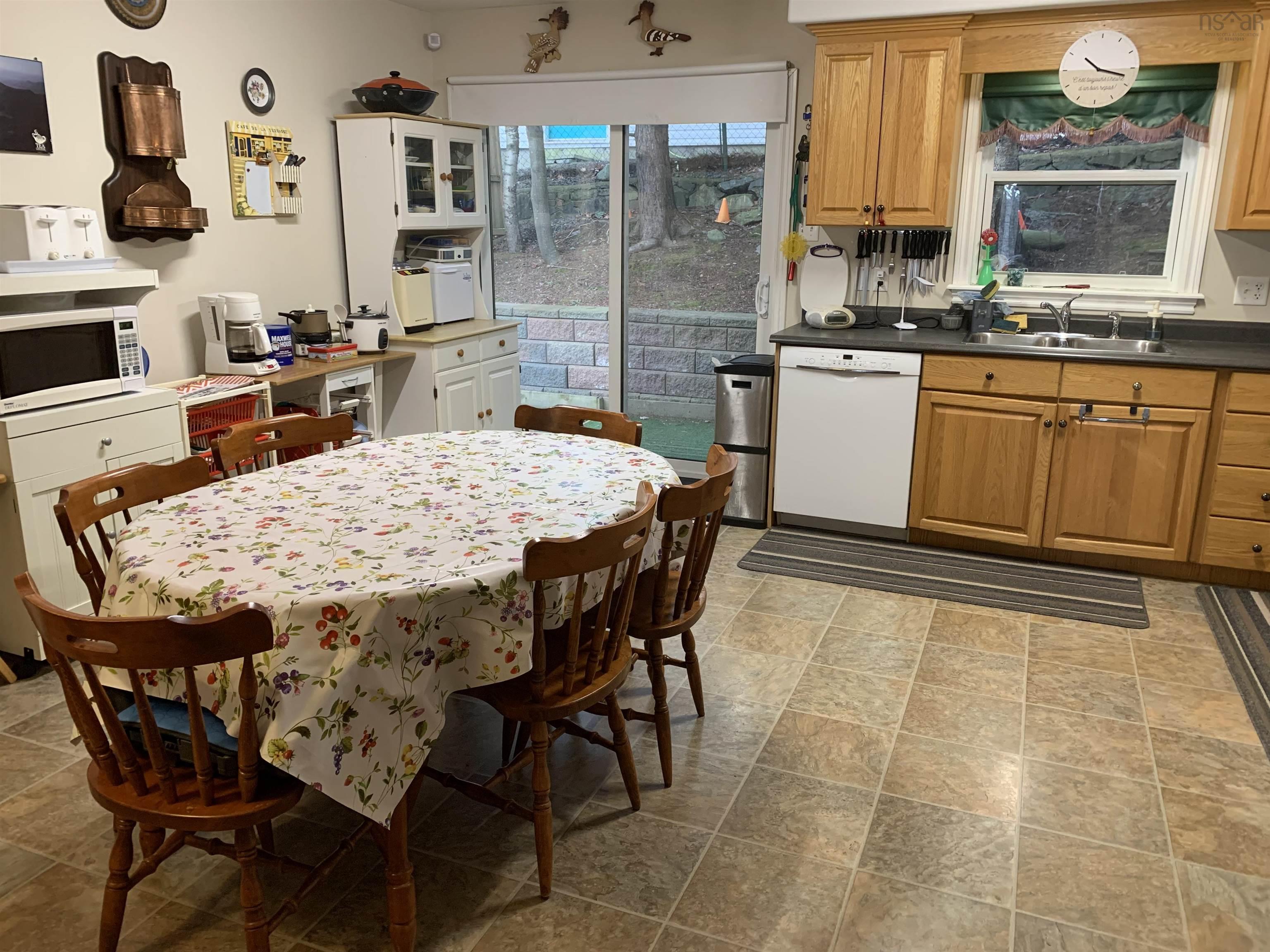 $575,000.00: 4A Rockhaven Drive, Halifax