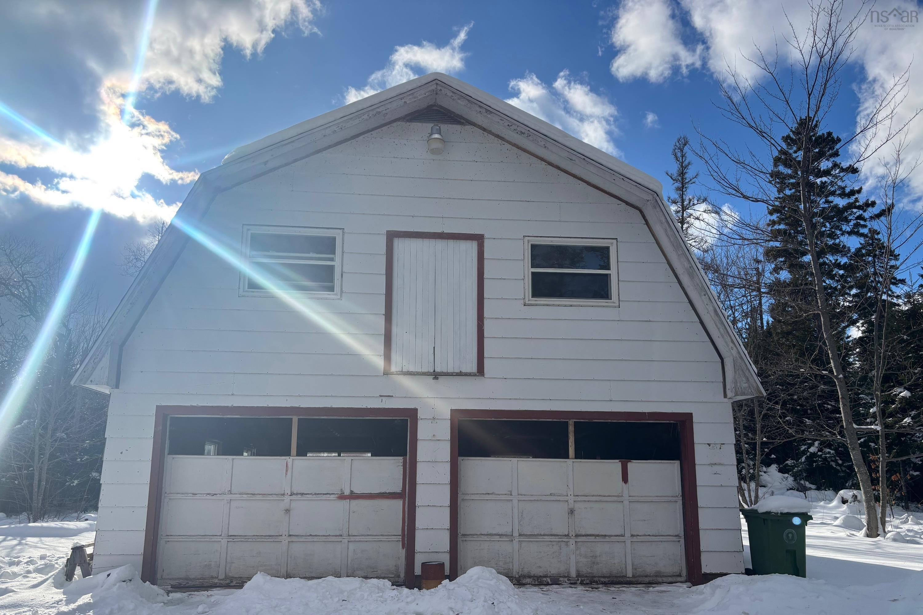 $329,900.00: 8675 Highway 2, Southampton