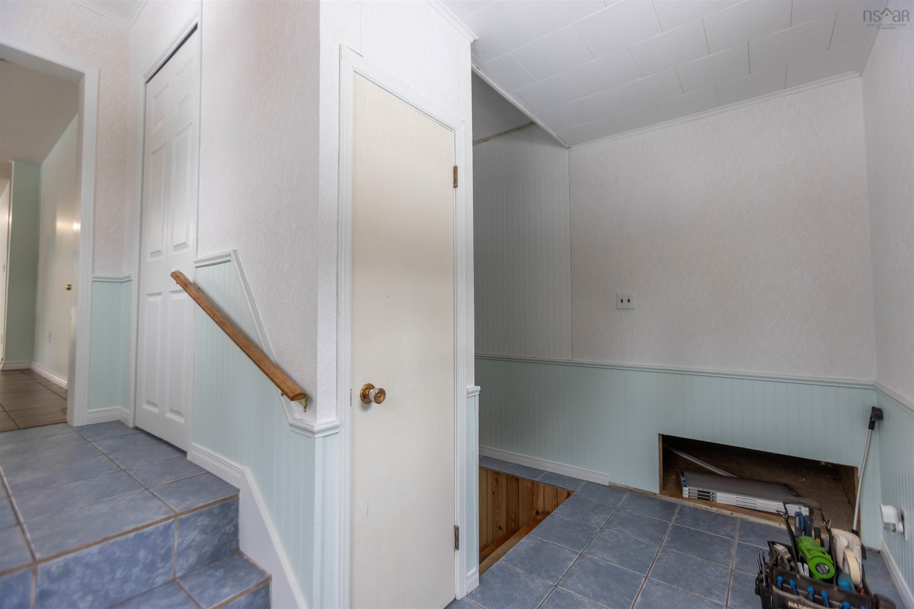 $329,900.00: 8675 Highway 2, Southampton