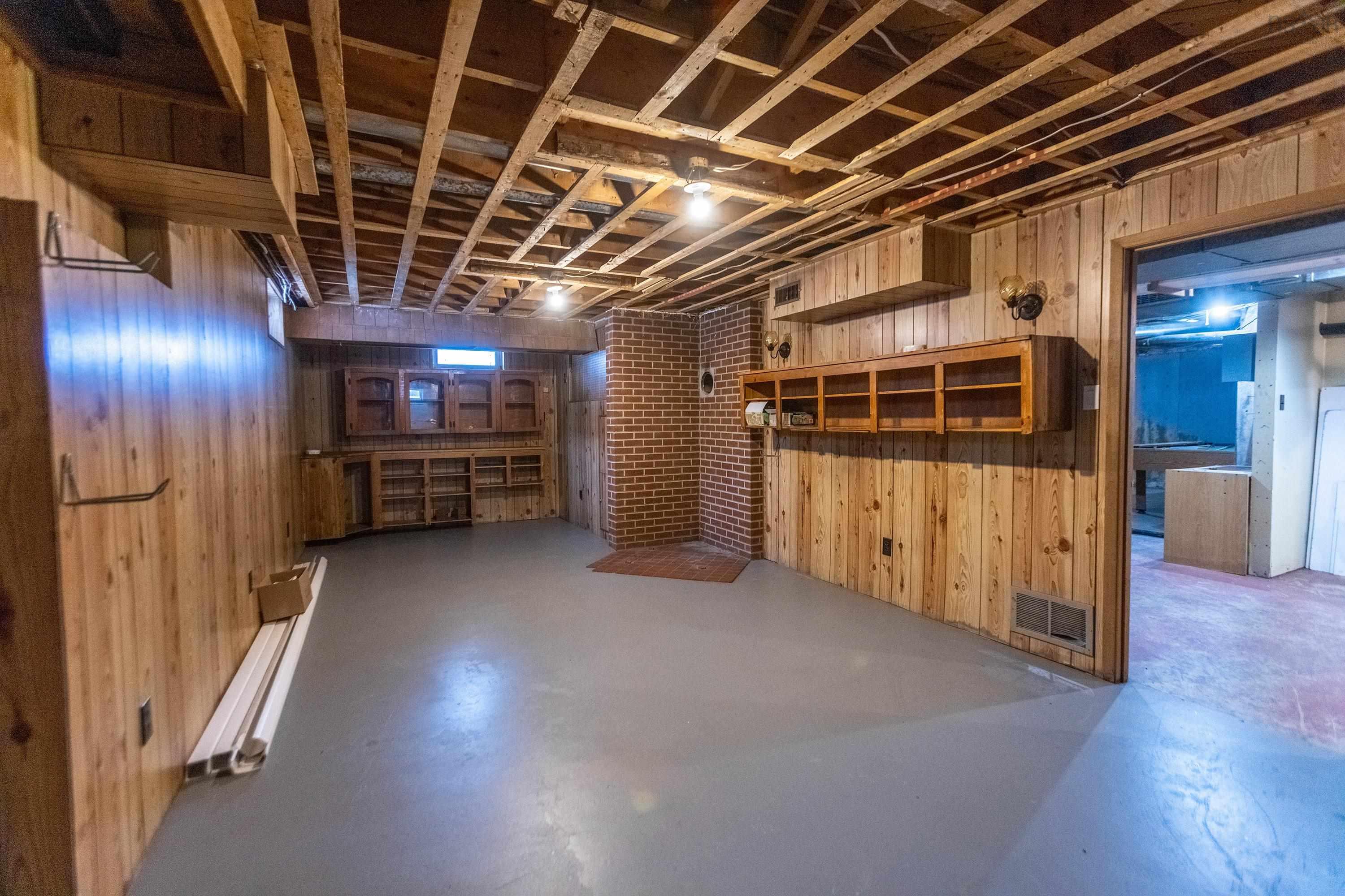 $329,900.00: 8675 Highway 2, Southampton