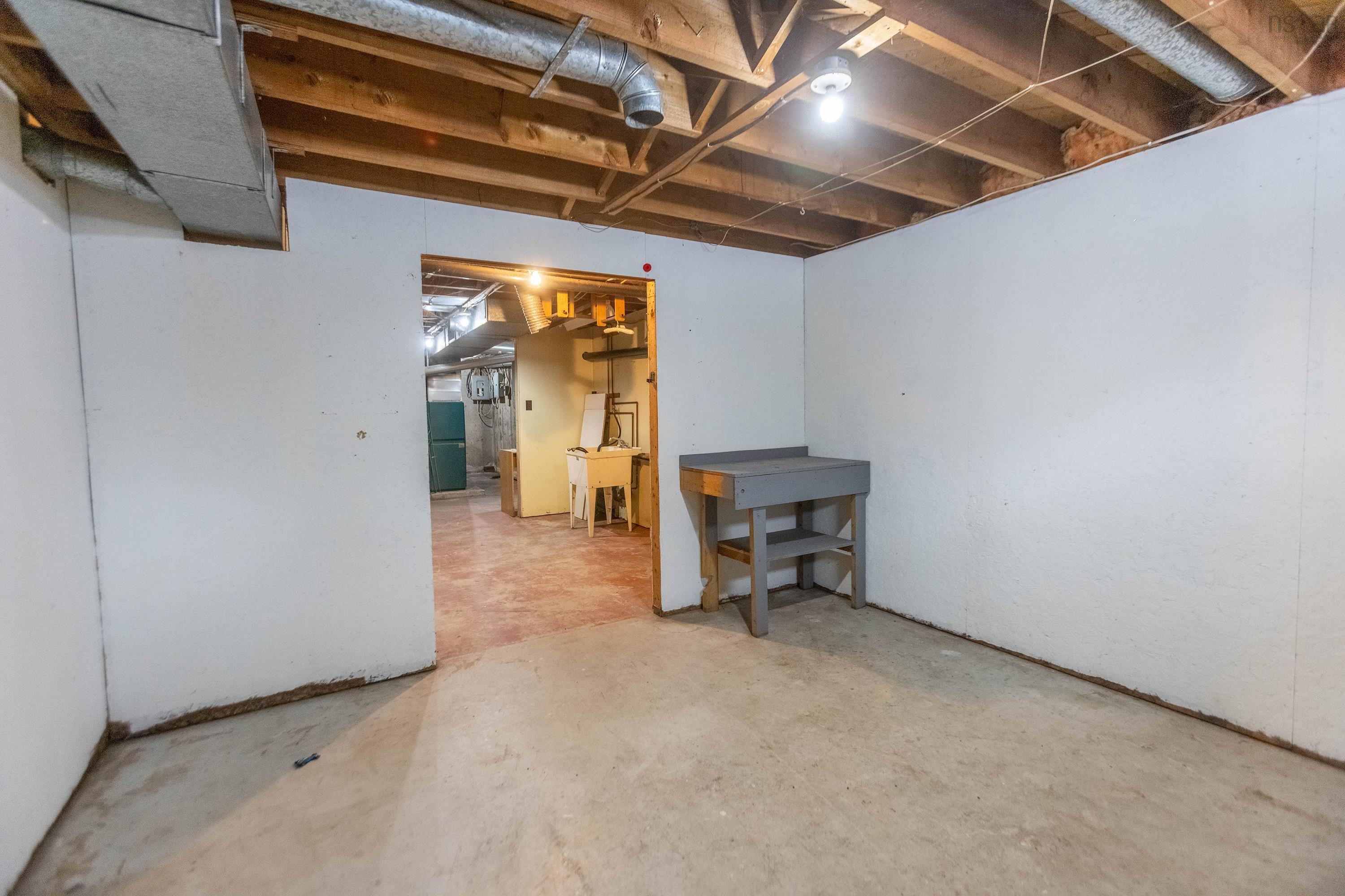 $329,900.00: 8675 Highway 2, Southampton