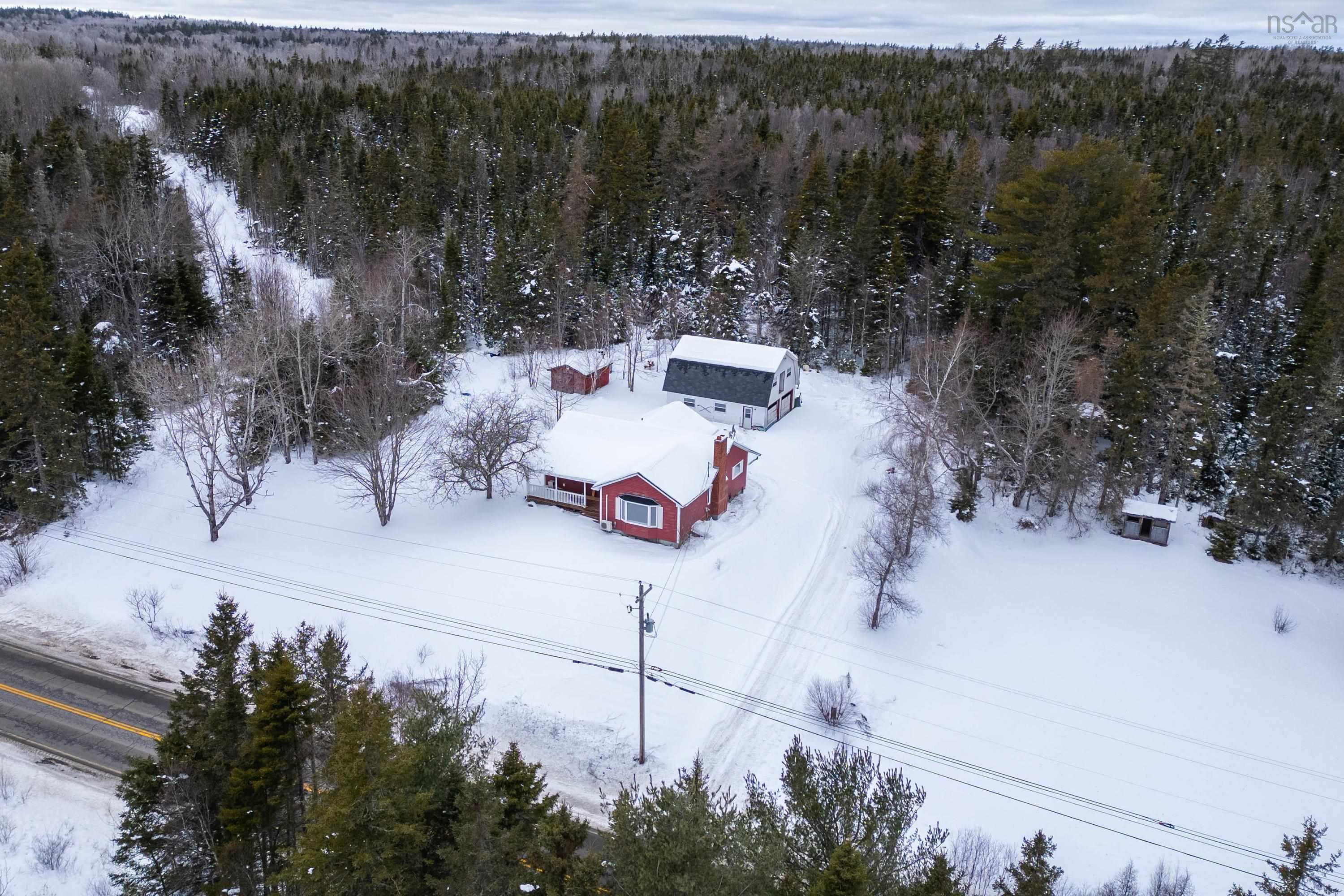 $329,900.00: 8675 Highway 2, Southampton