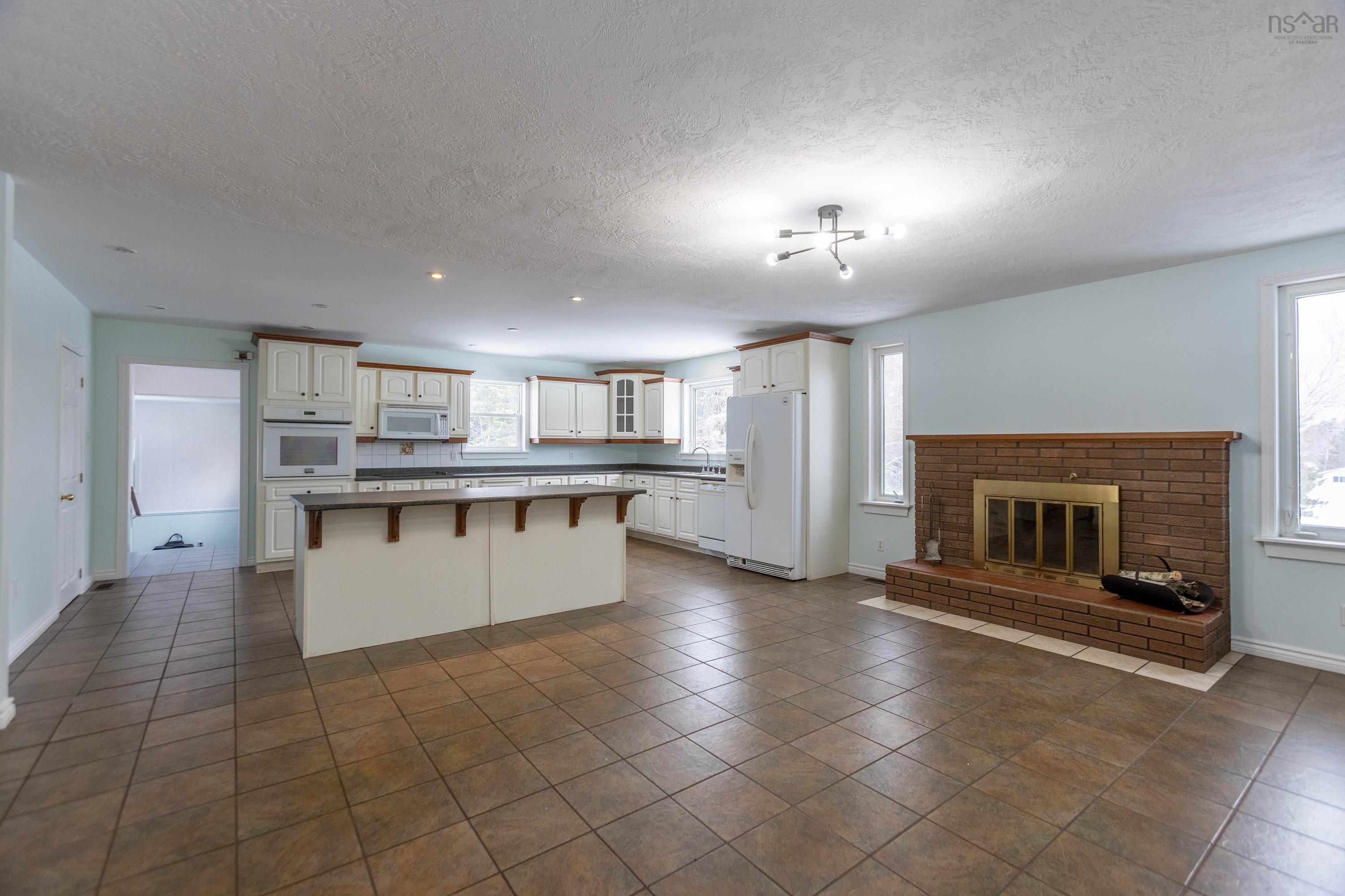 $329,900.00: 8675 Highway 2, Southampton