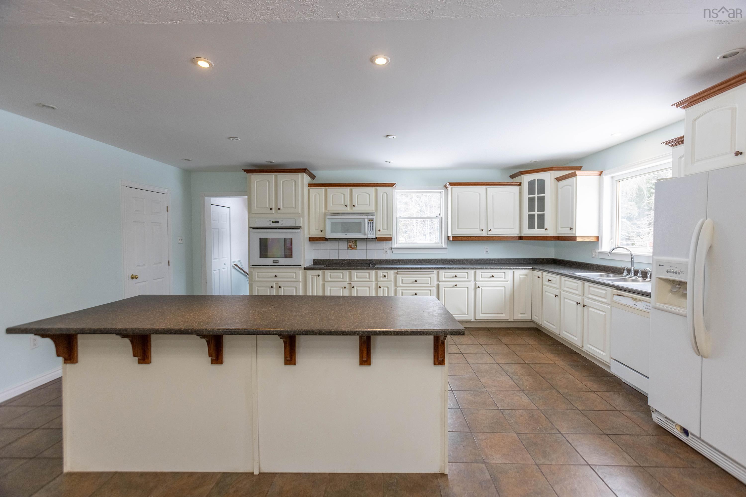 $329,900.00: 8675 Highway 2, Southampton