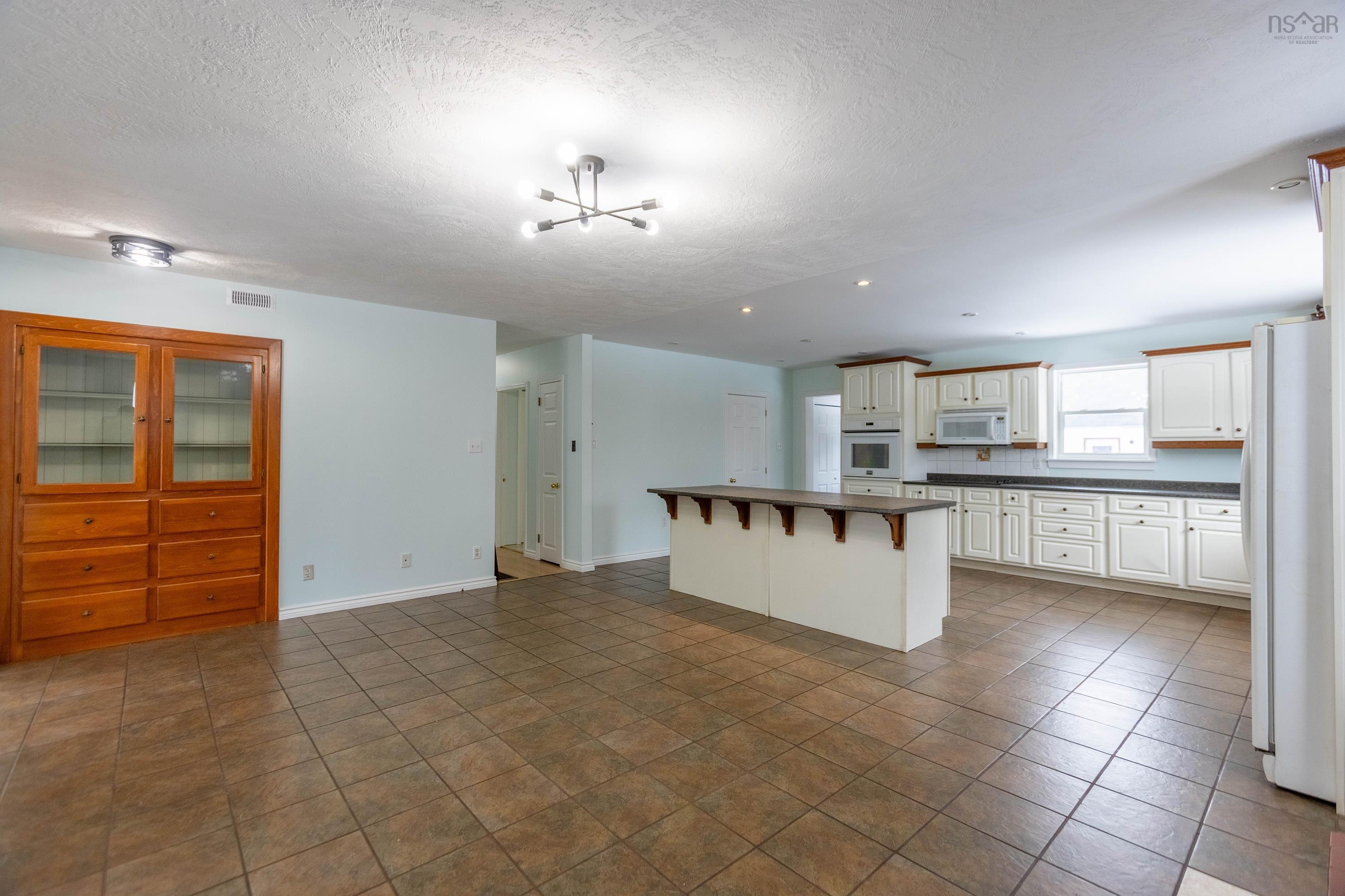 $329,900.00: 8675 Highway 2, Southampton