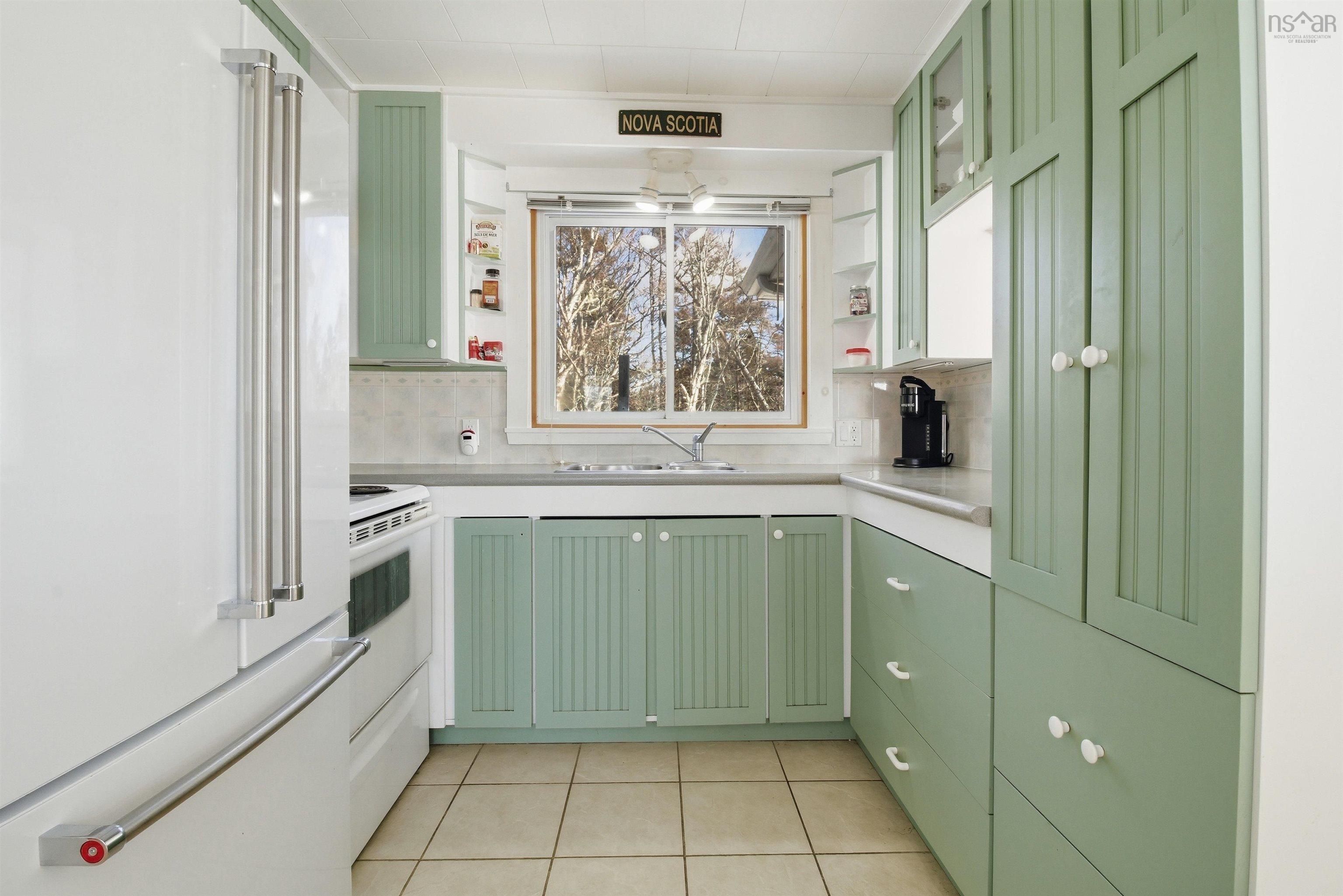 $524,900.00: 5324 329 Highway, Blandford