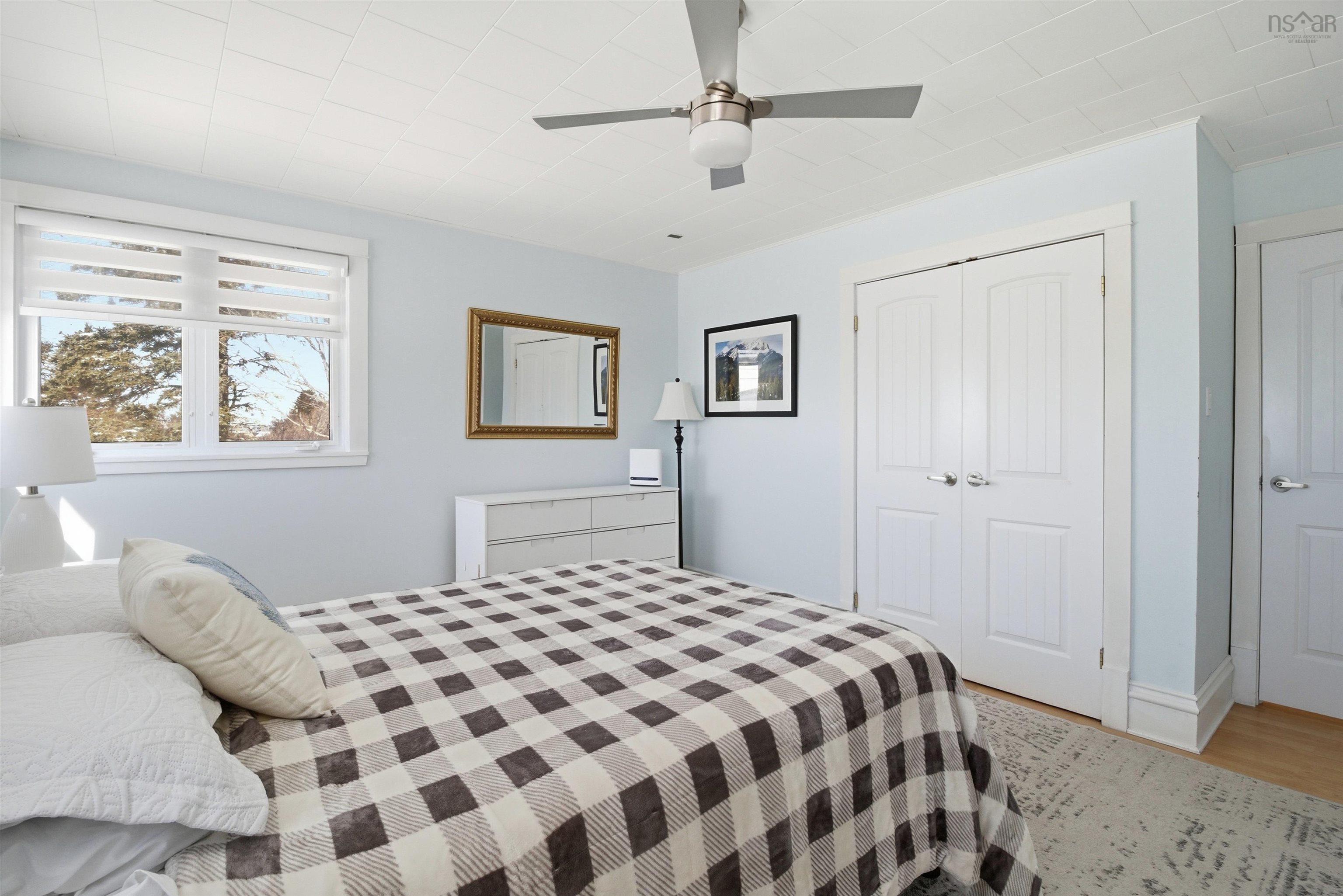 $524,900.00: 5324 329 Highway, Blandford