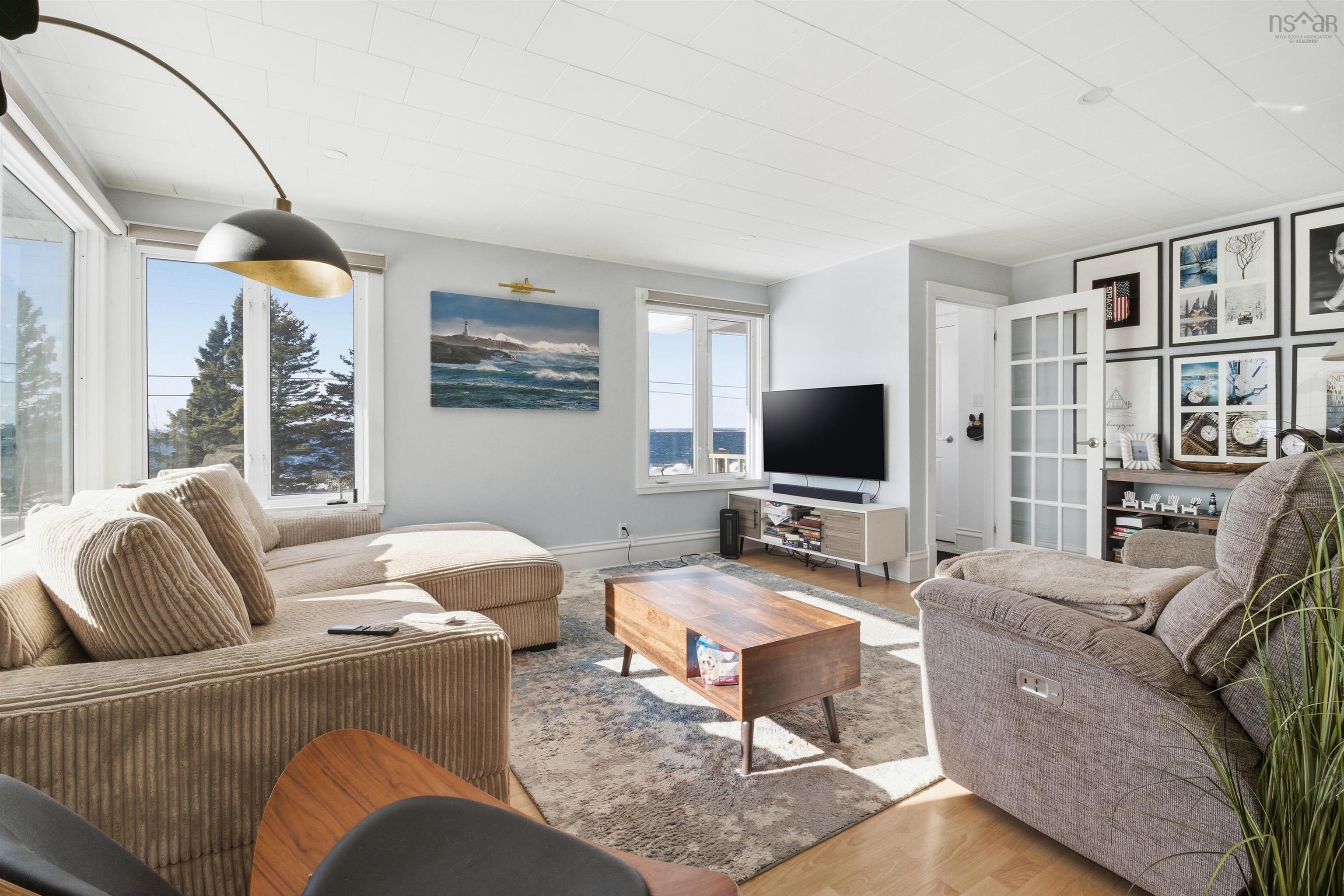 $524,900.00: 5324 329 Highway, Blandford