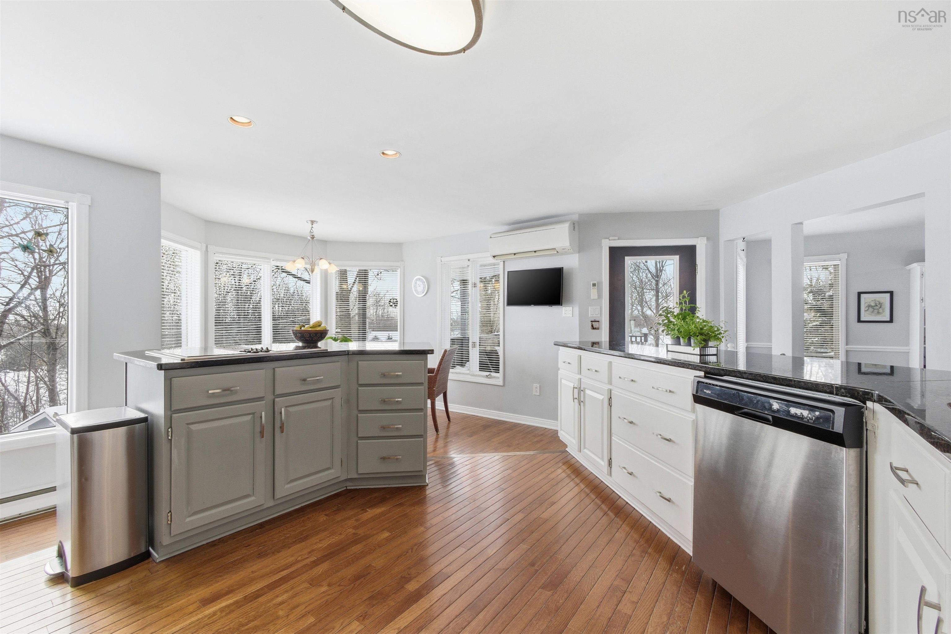 $699,900.00: 38 Sexton Court, Falmouth