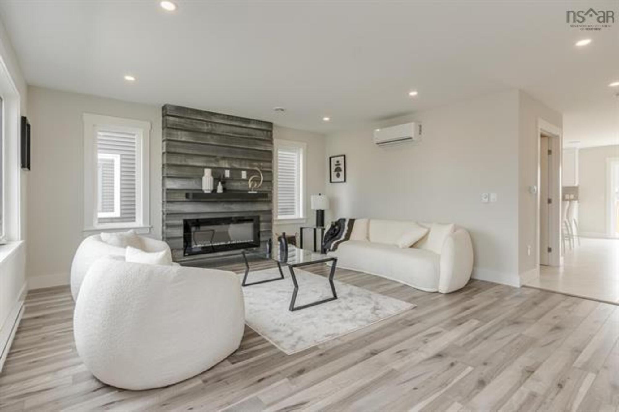 $689,900.00: 3017 16 Zeppelin Crescent, Beechville